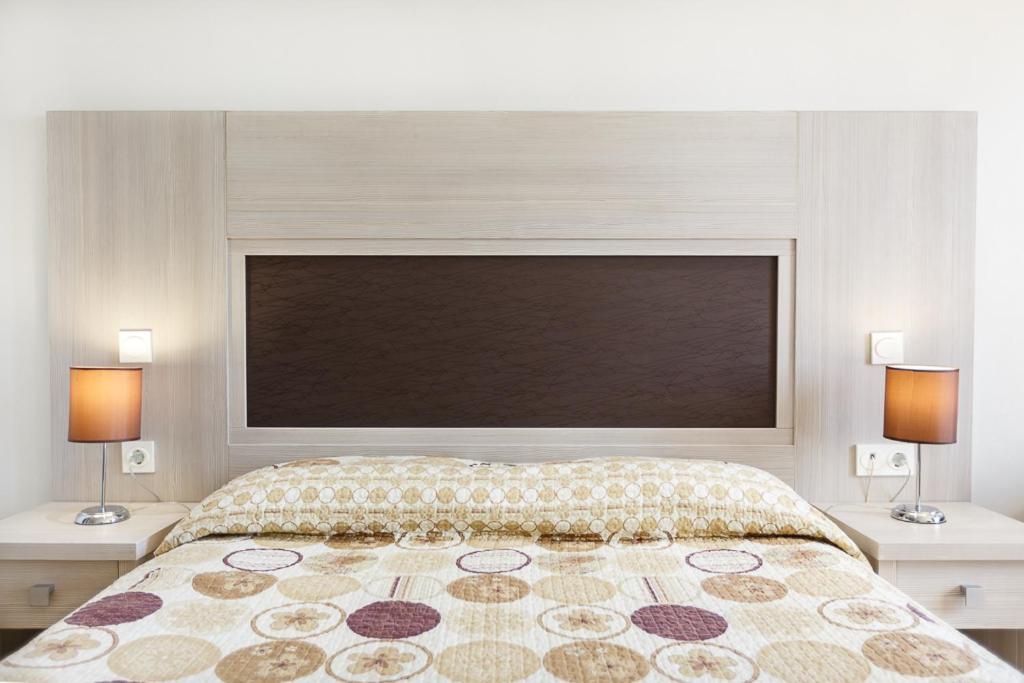 Double or Twin Room photo 3