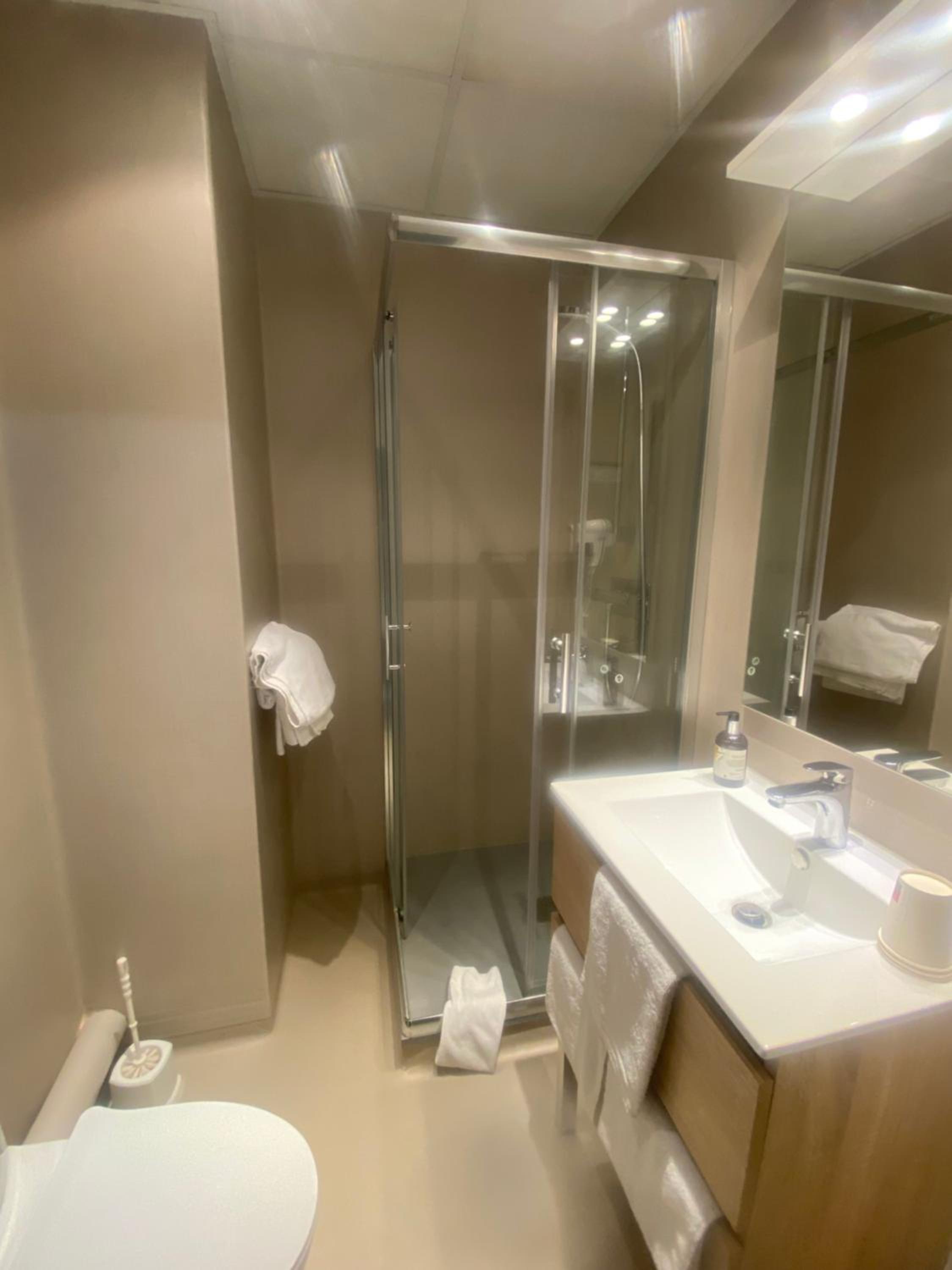 Superior Double Room - Photo 4