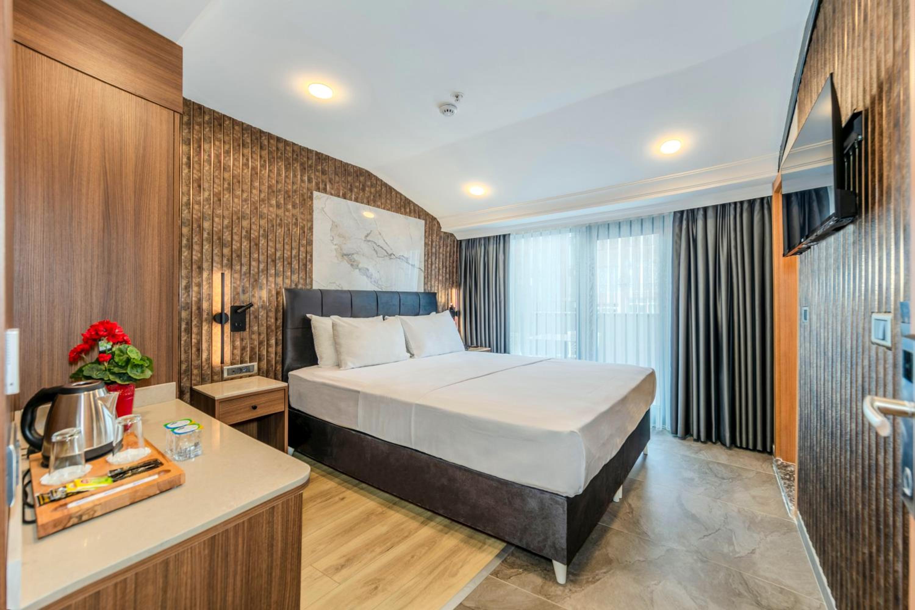 Deluxe Double Room with Bath