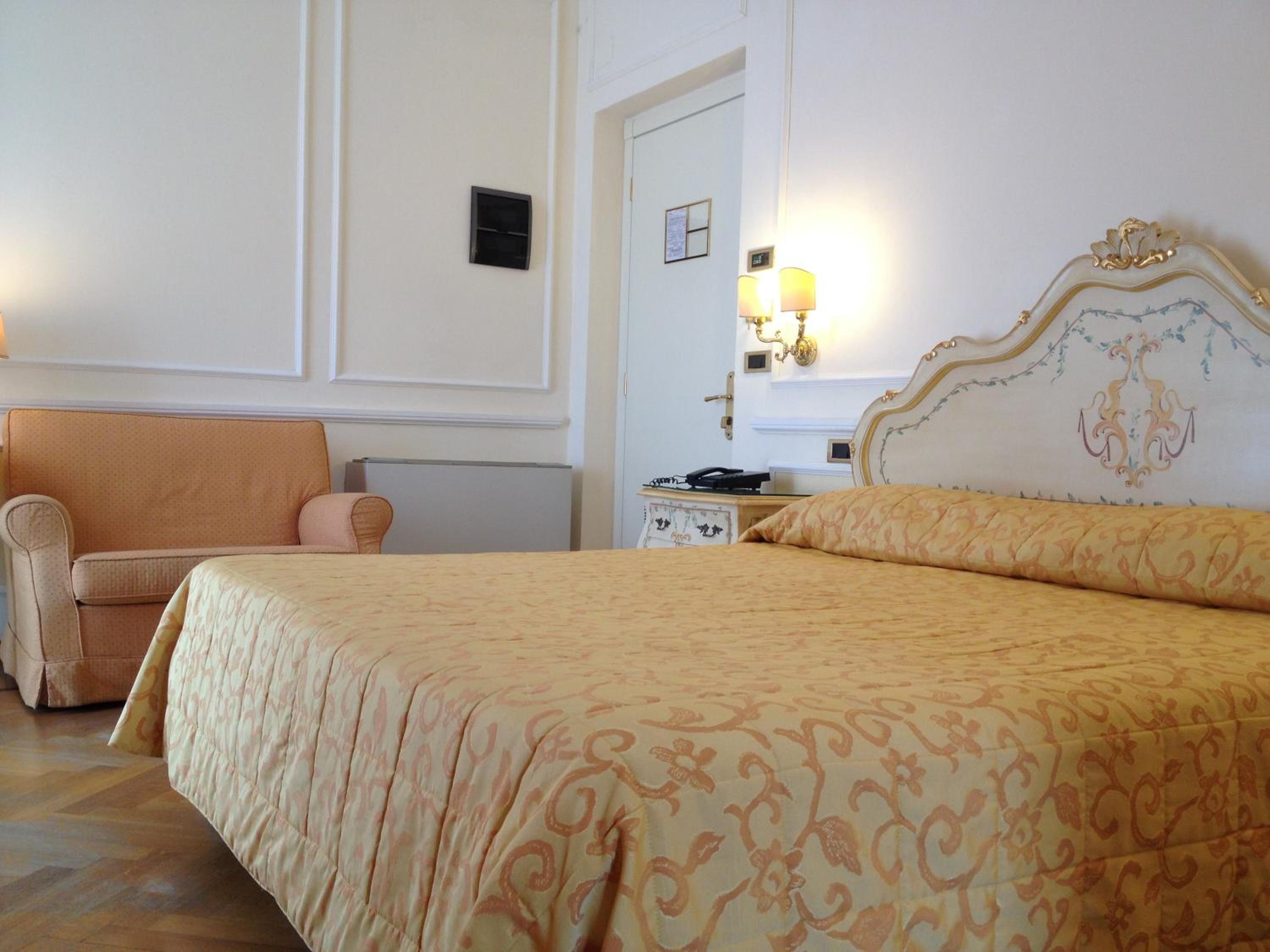 Triple Room - Photo 3