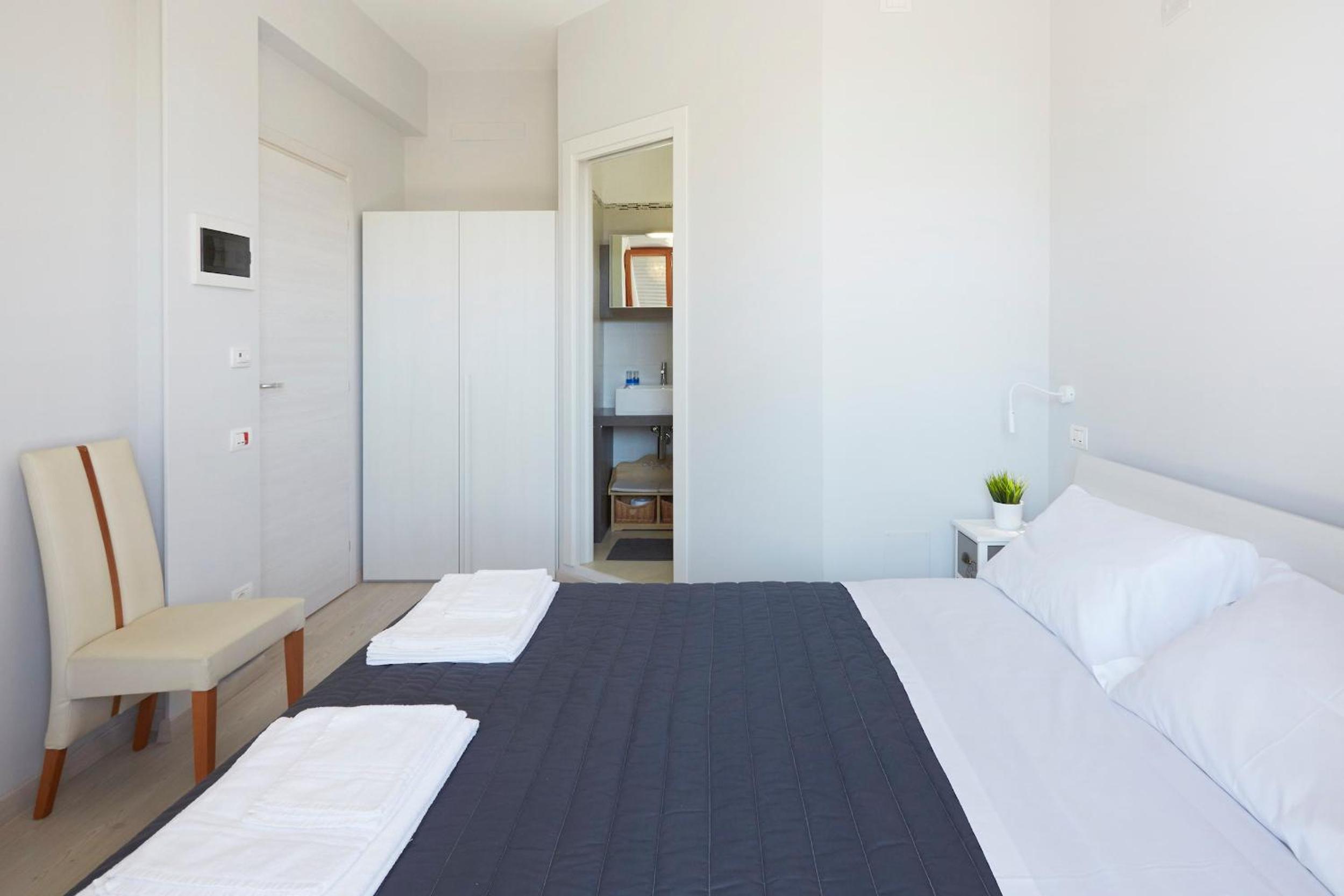 Double Room with Private Bathroom photo 1