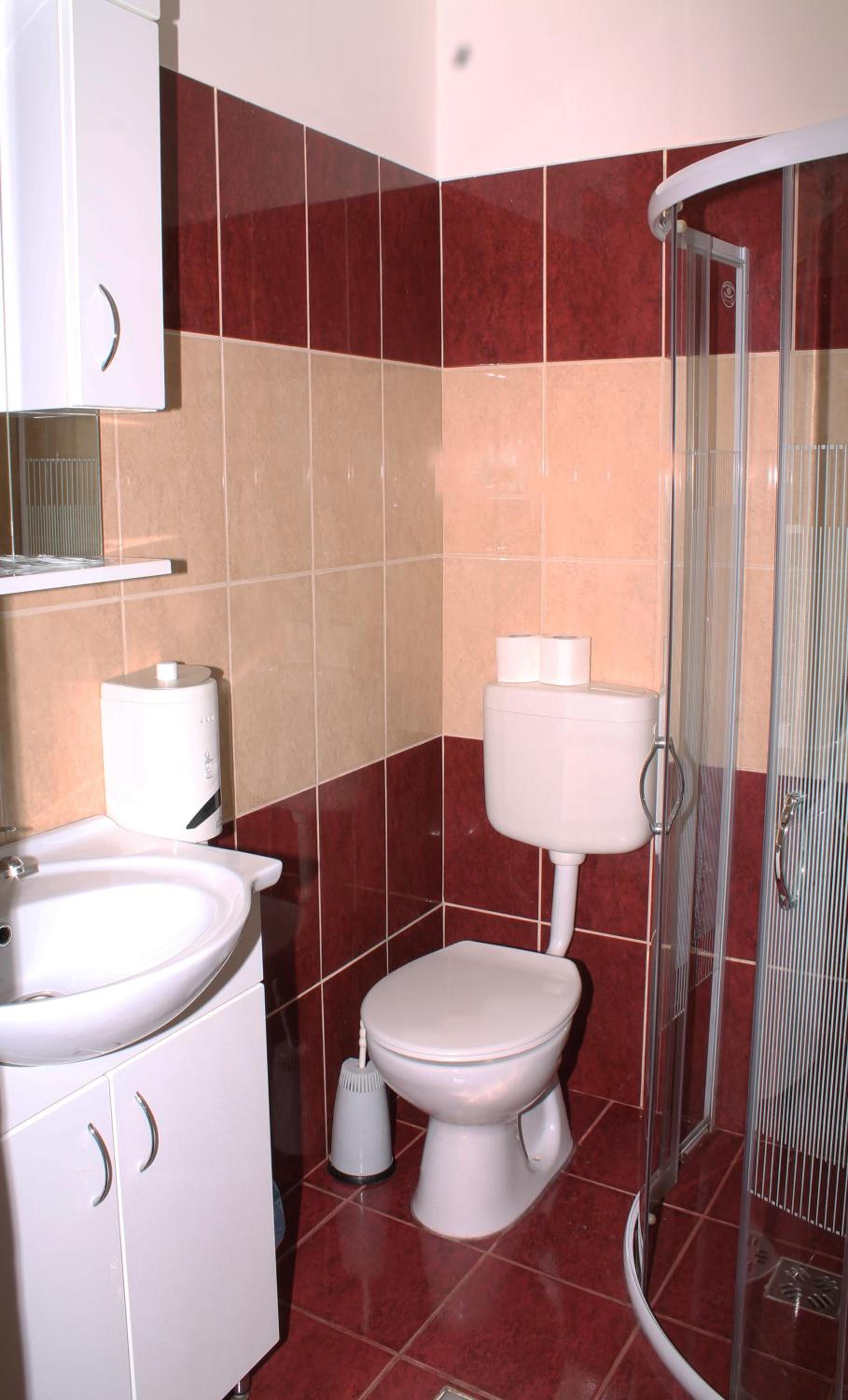 Quadruple Room - Photo 2