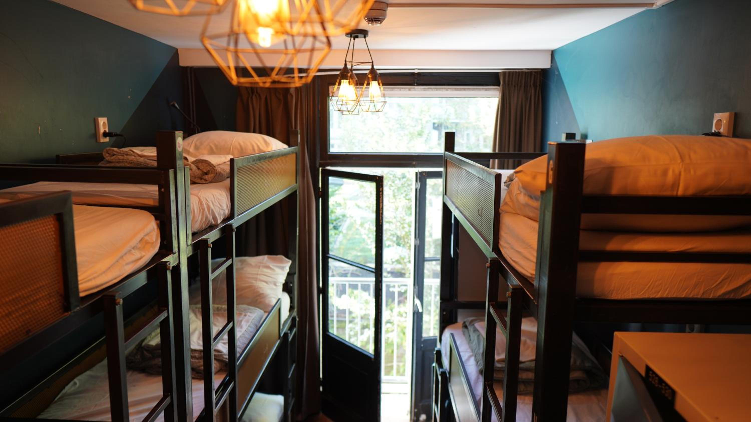Bed in 9-Bed Mixed Dormitory Room