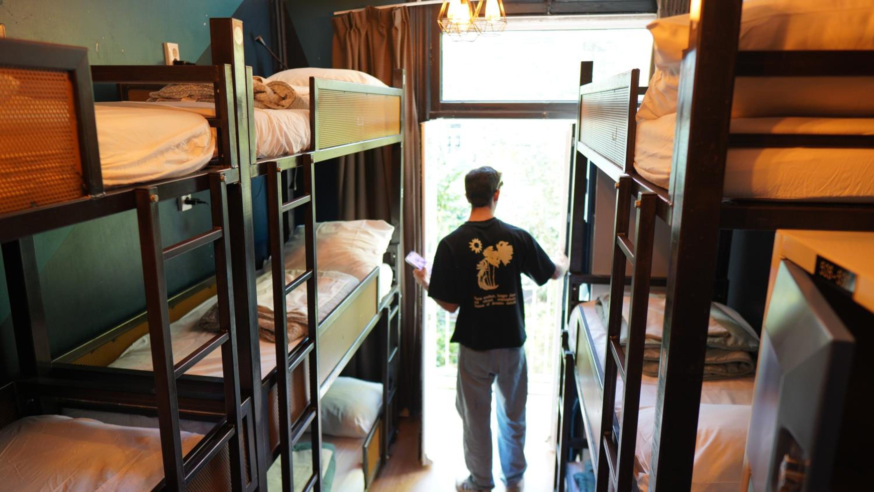 Bed in 9-Bed Mixed Dormitory Room