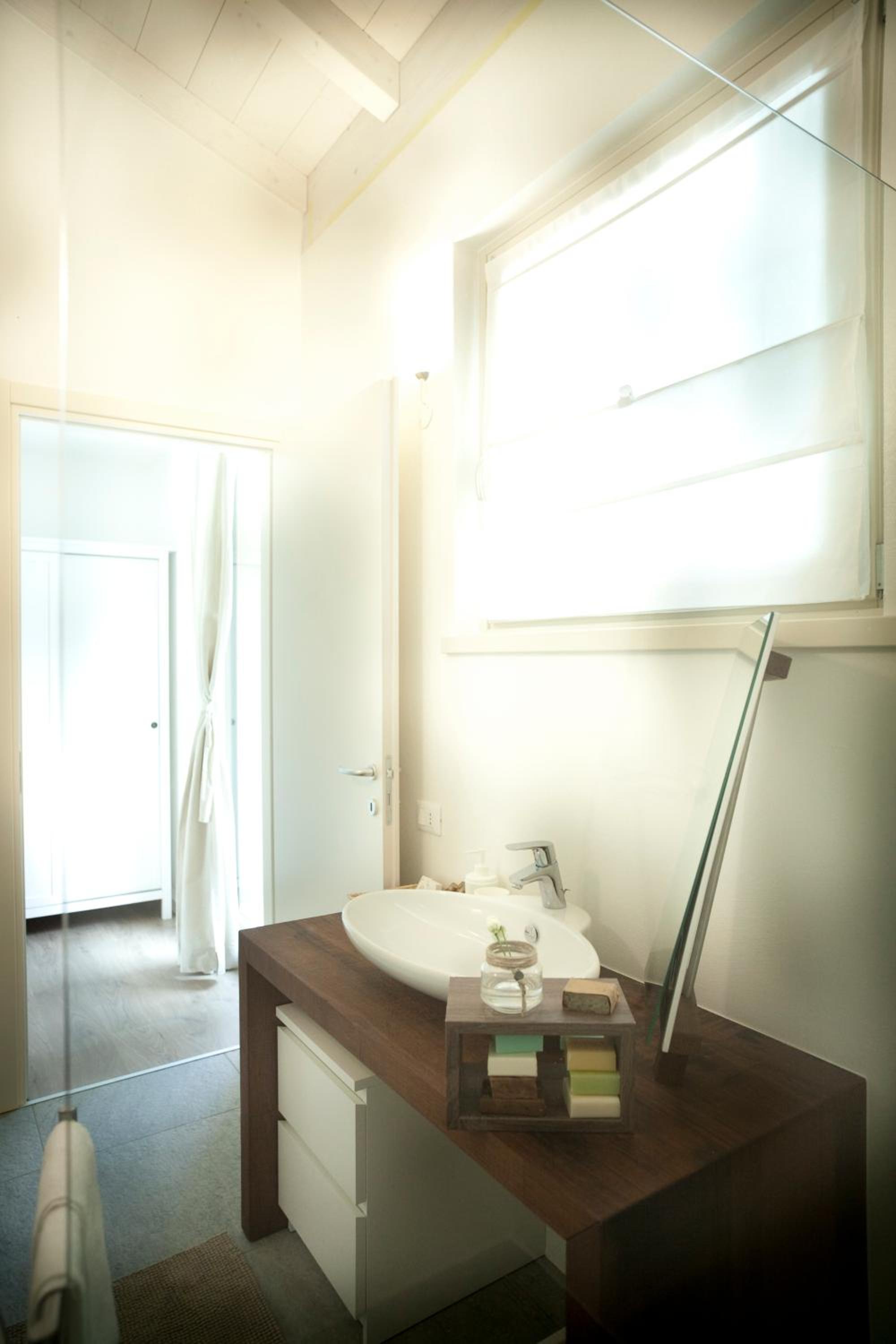 Suite with Garden View - Photo 3