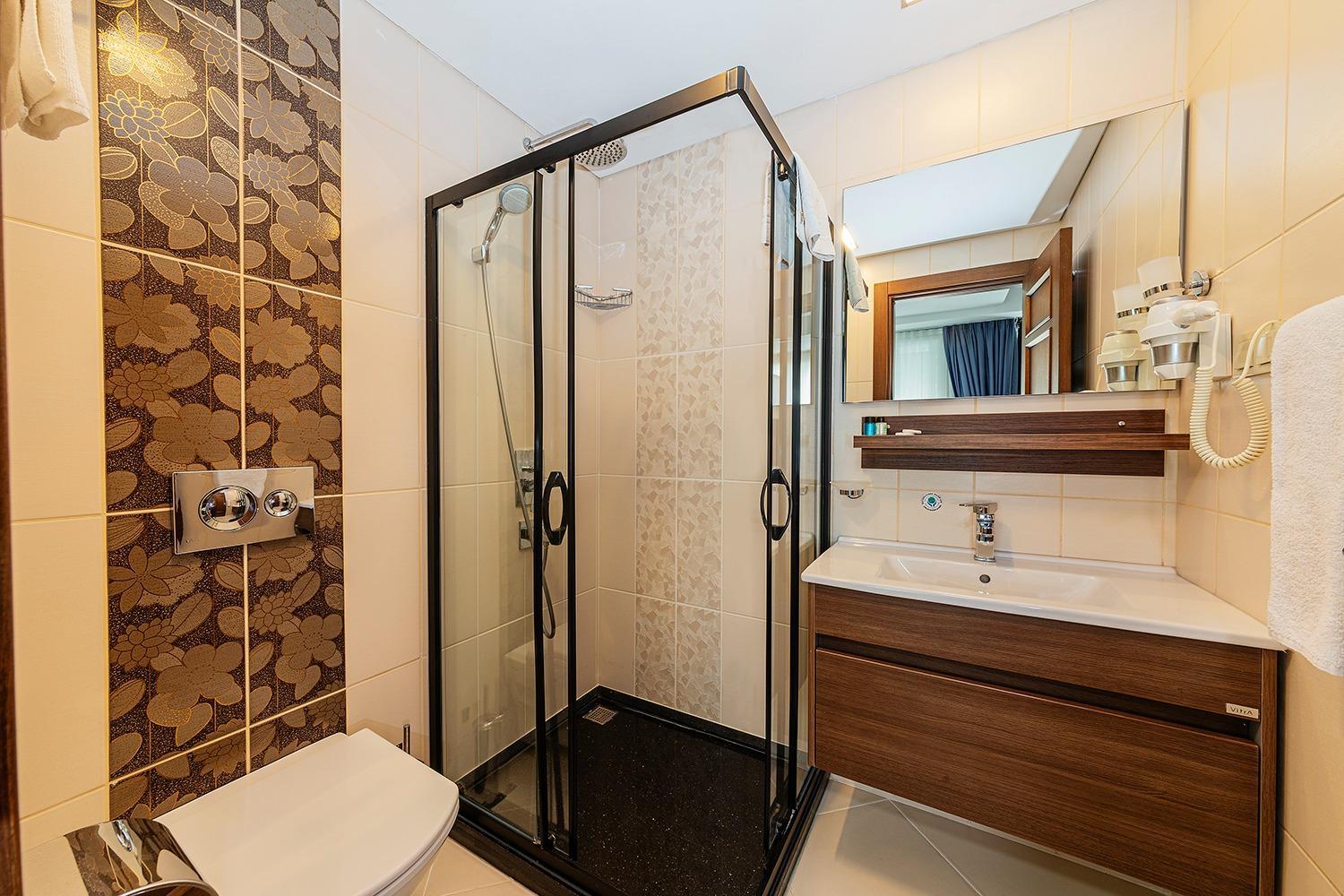Double Room with Balcony photo 3