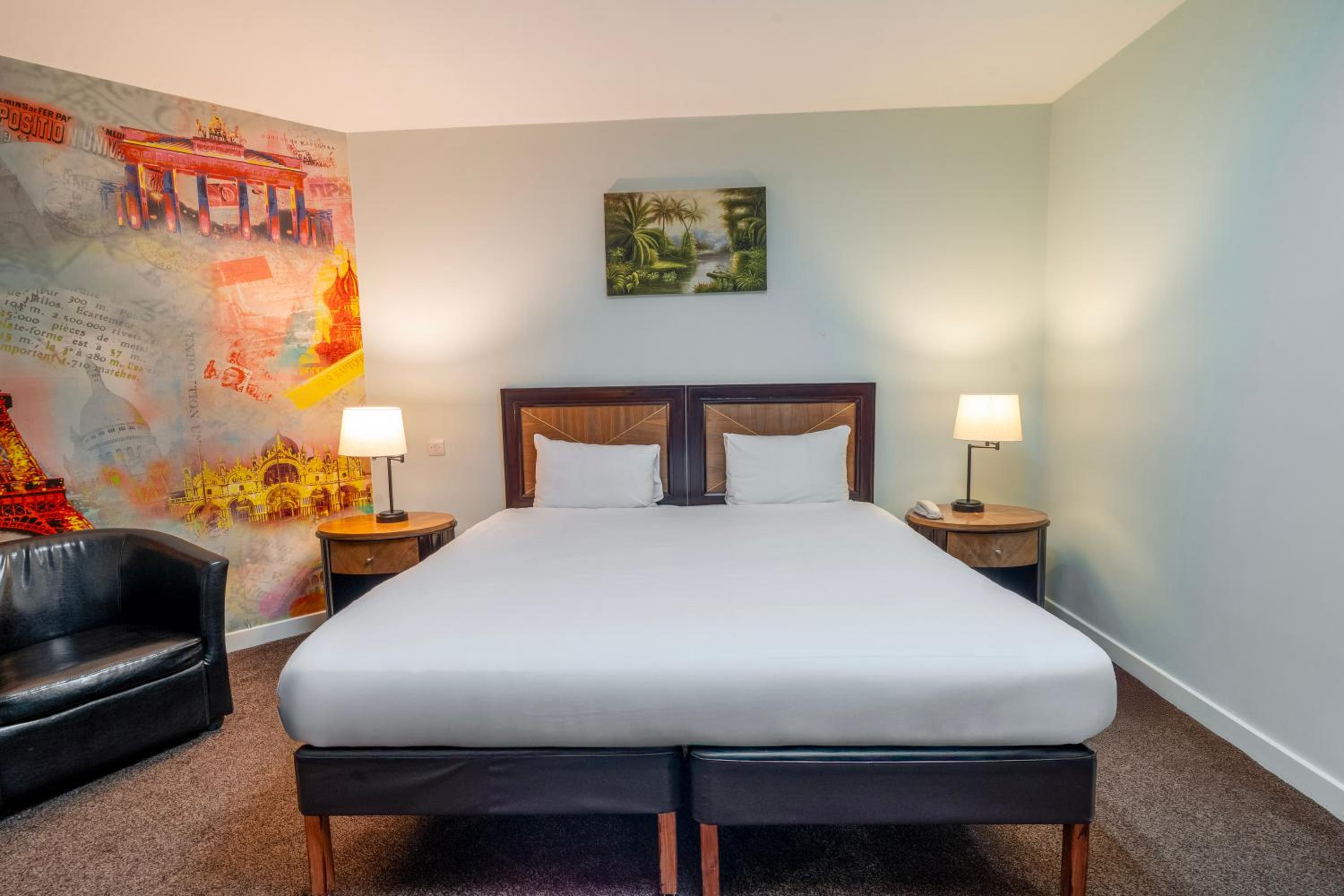Standard Double Room Without Window photo 3