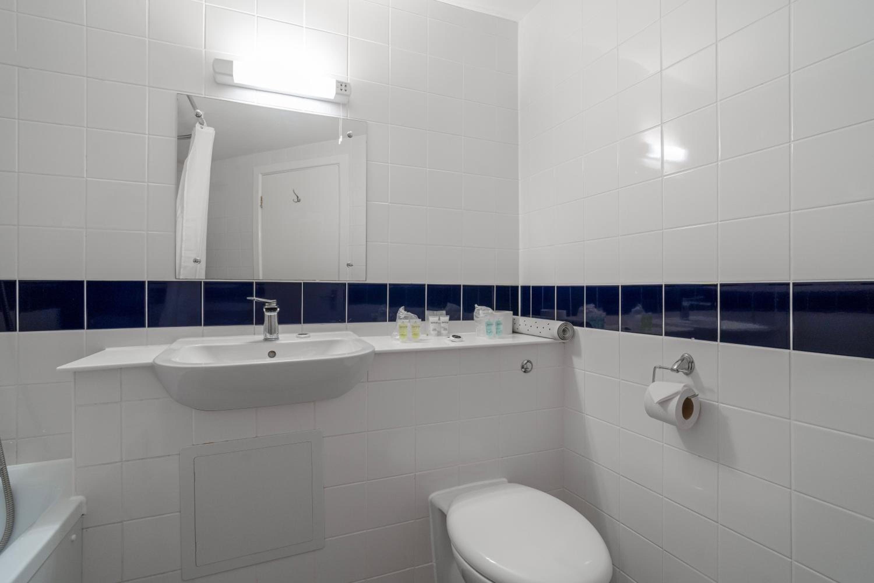 Standard Triple Room photo 1