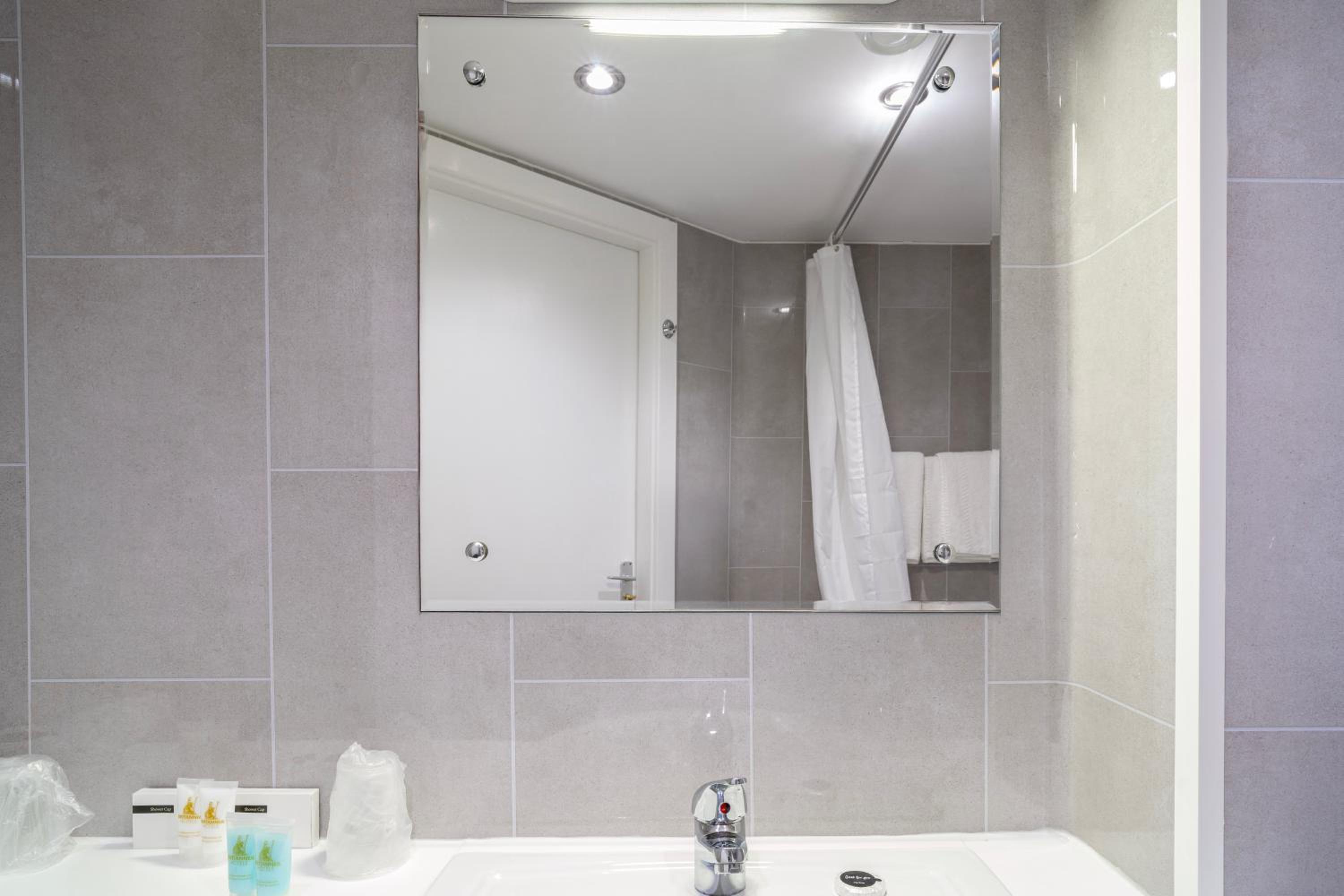 Standard Triple Room photo 2