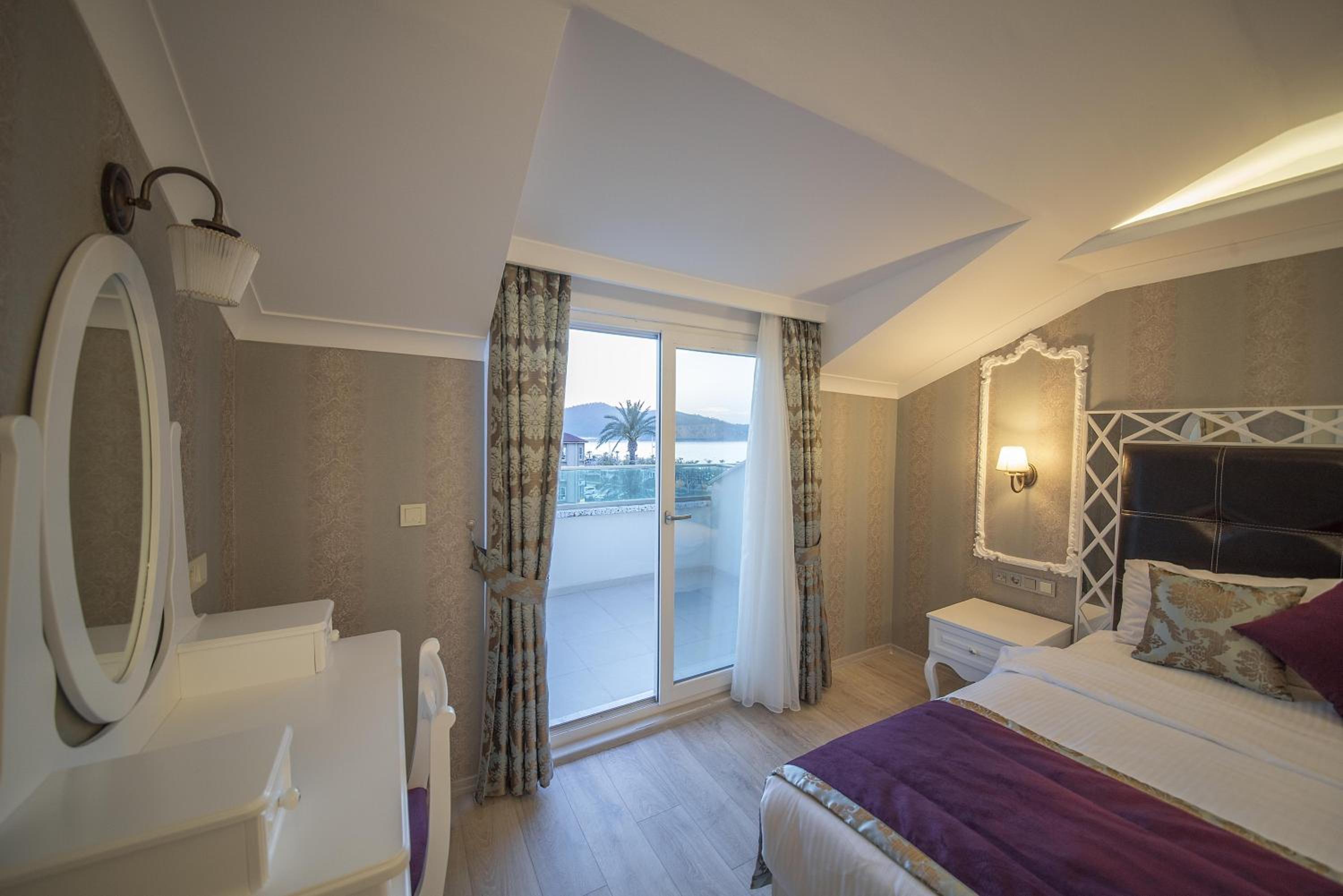 King Suite - Photo 7