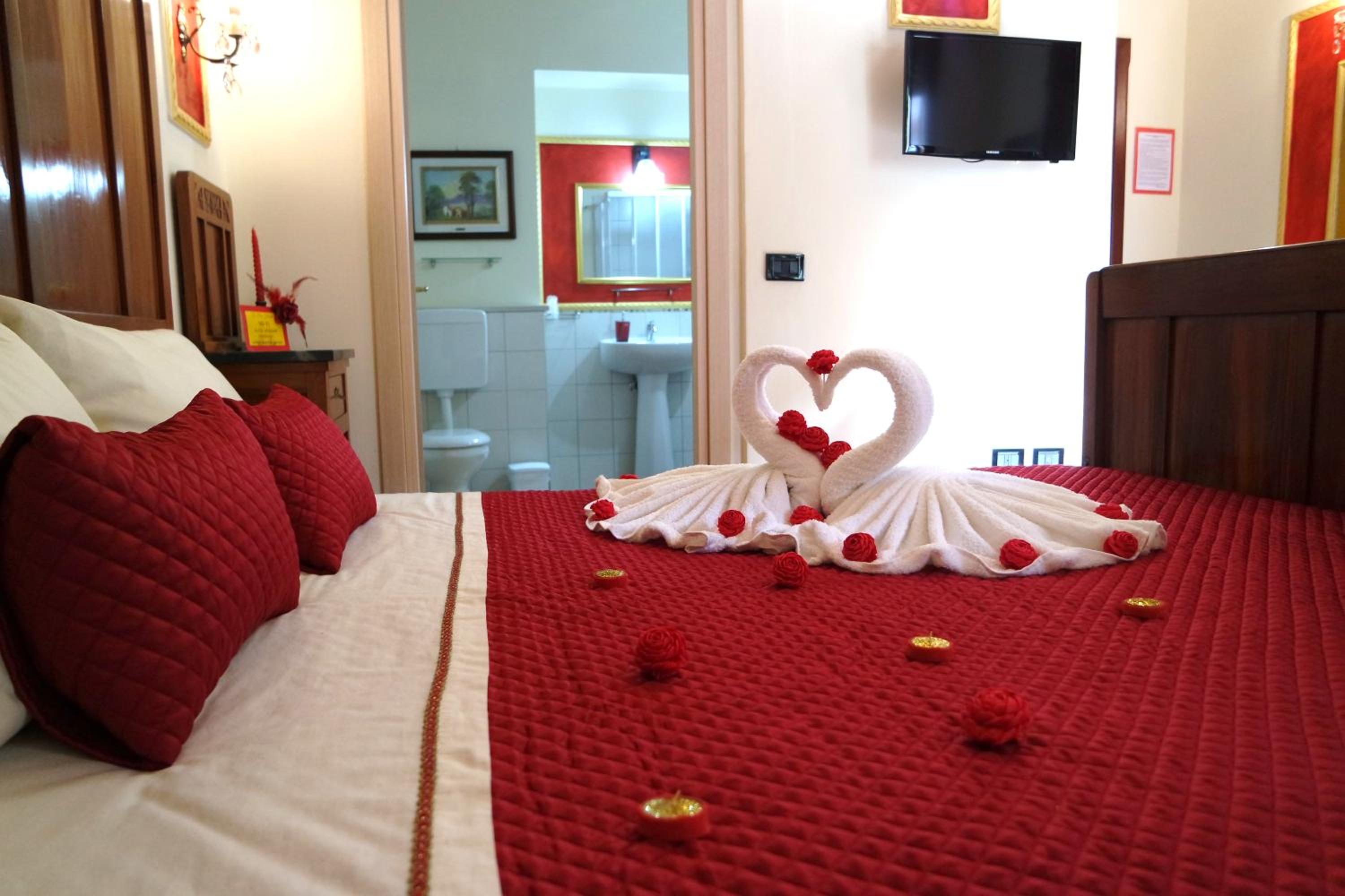 Double Room - Photo 2