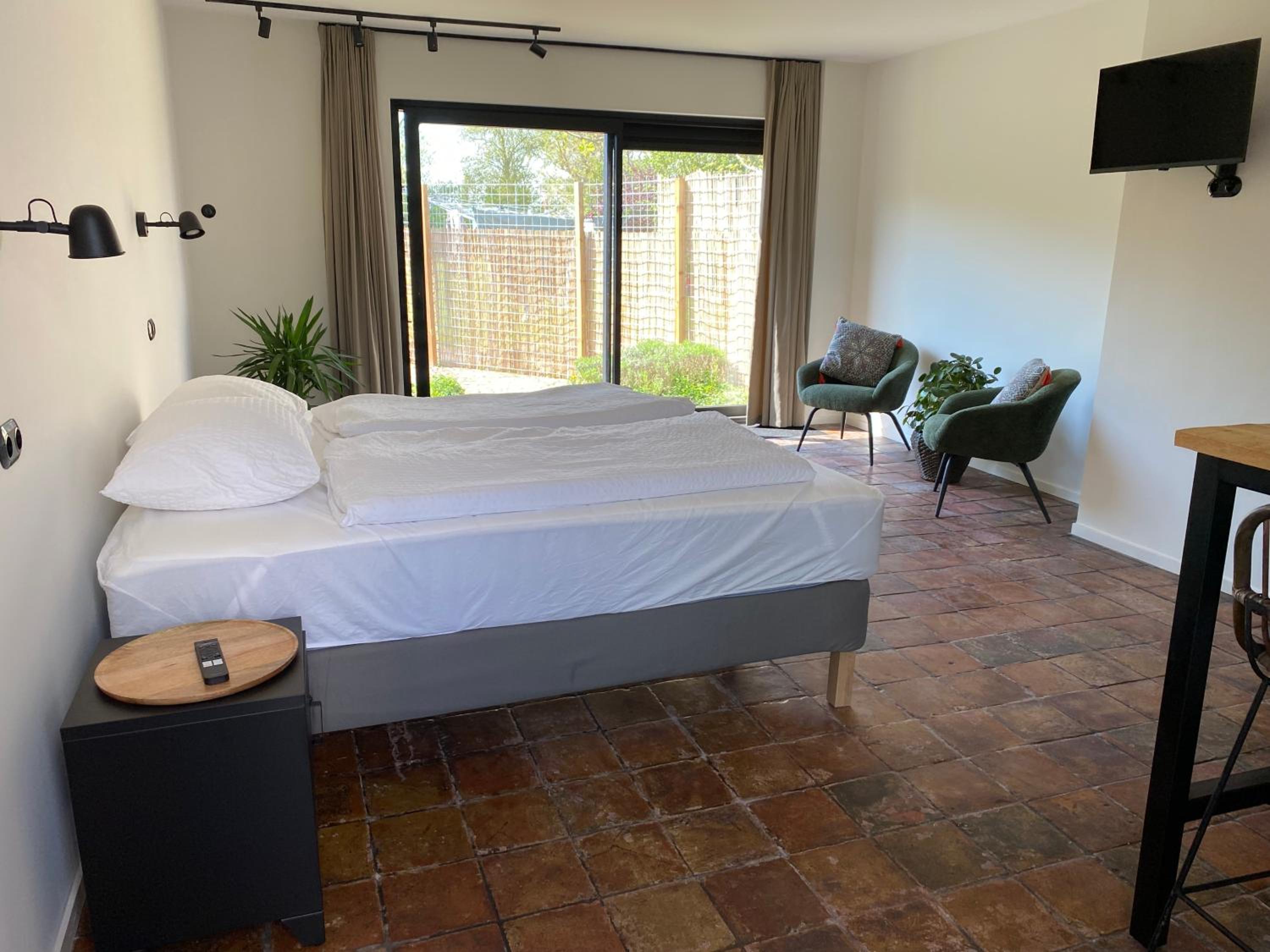 Superior Double or Twin Room with Garden View photo 3