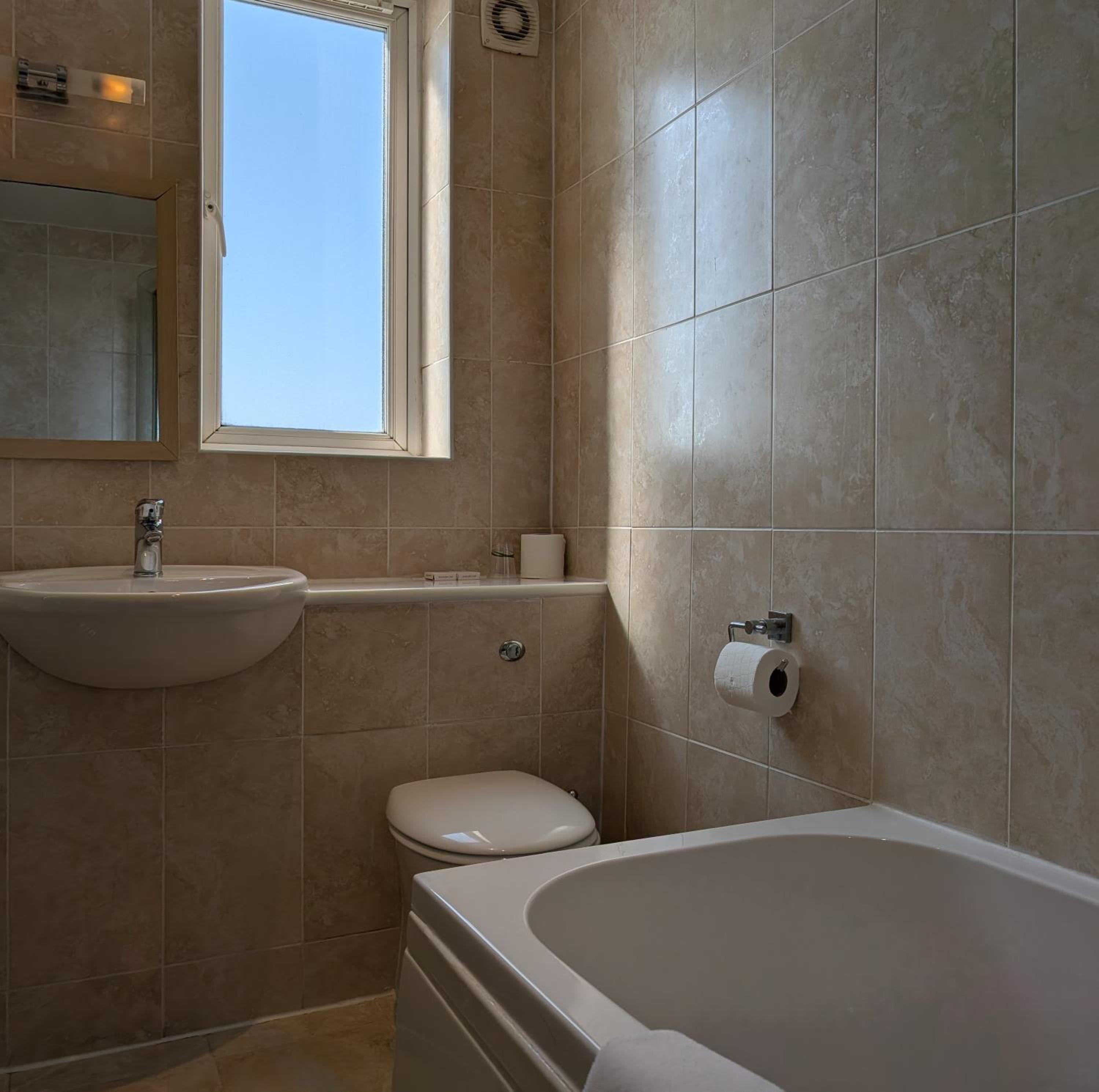 Superior Sea View King Room photo 2
