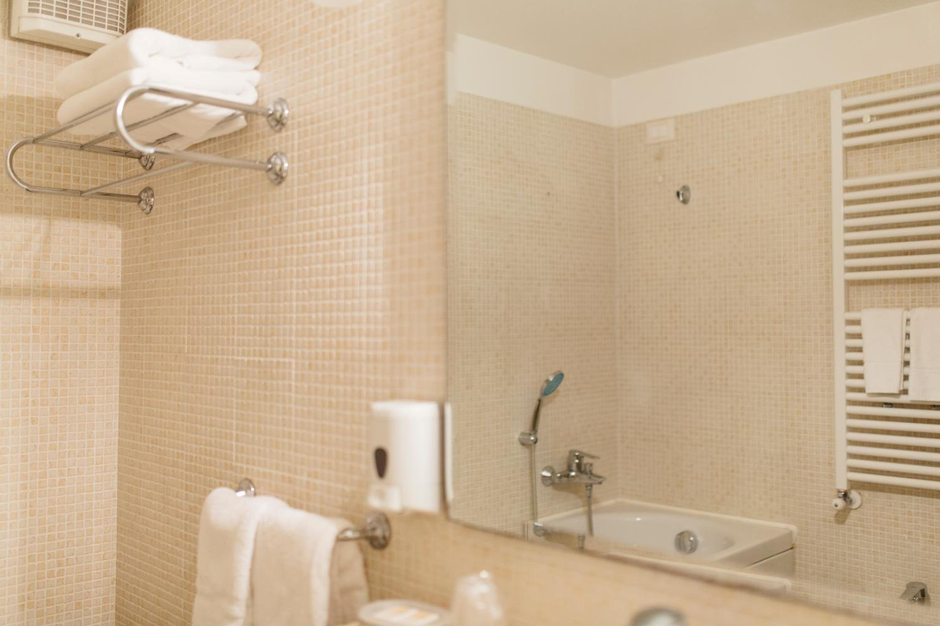 Superior Double Room - Photo 33