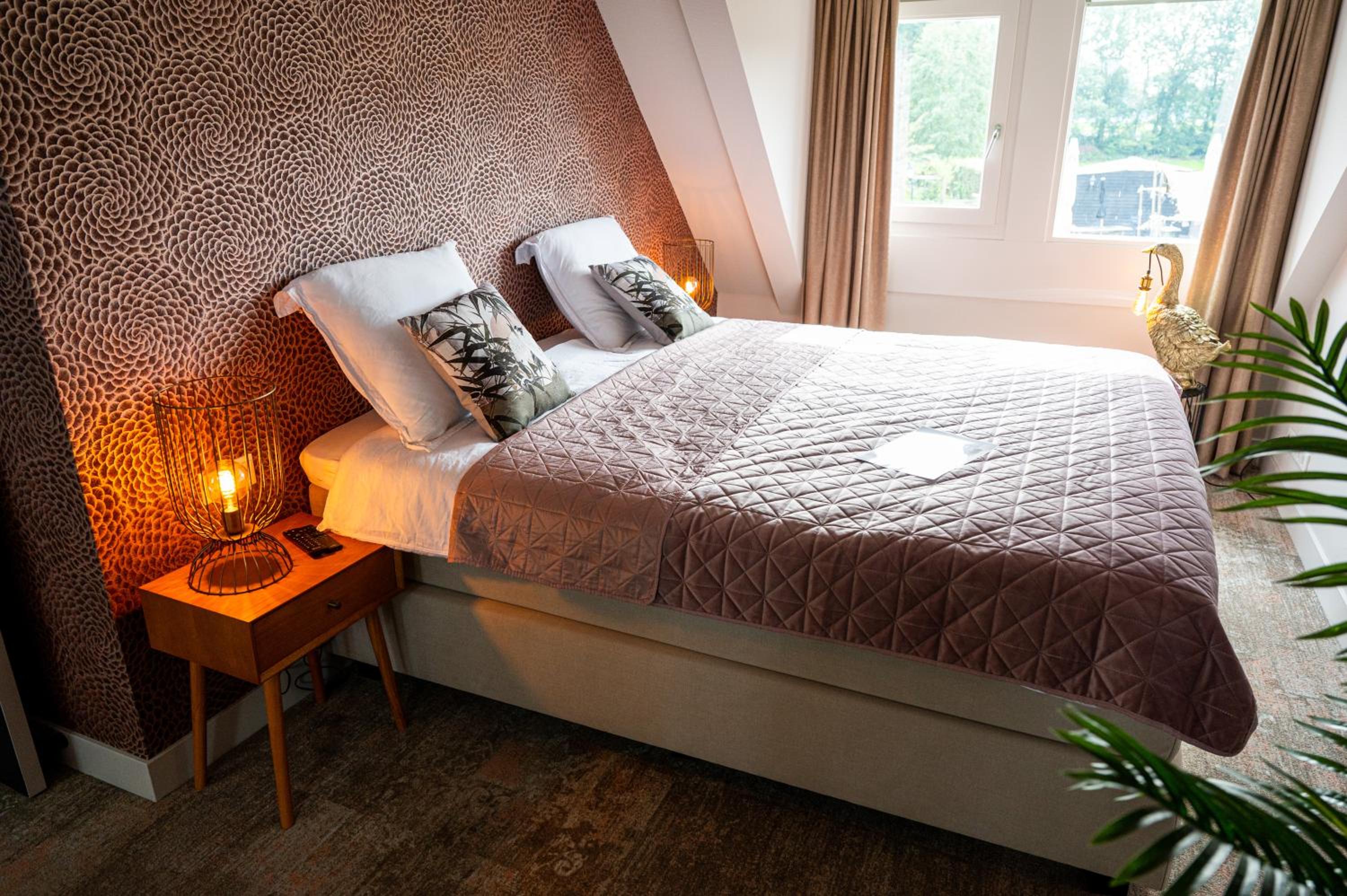 Deluxe Twin Room photo 2