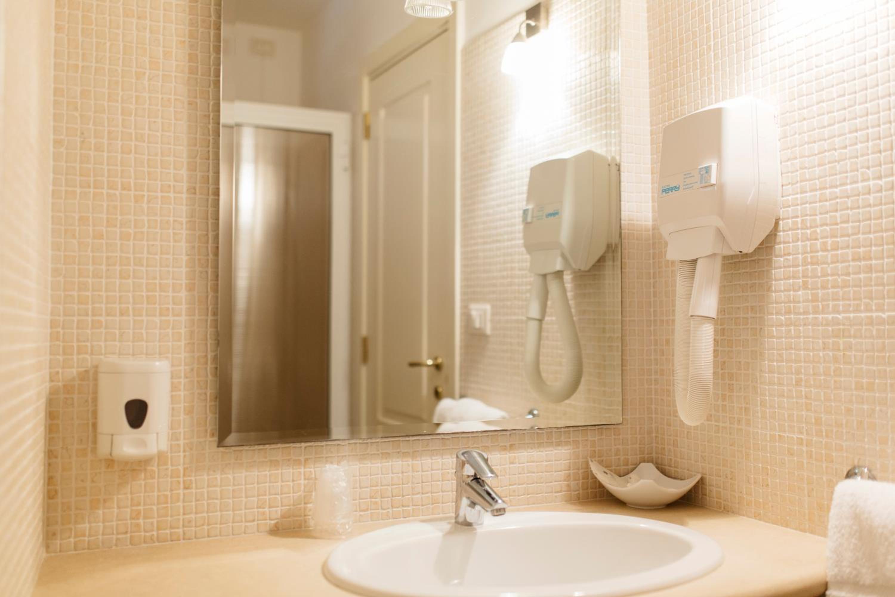 Superior Double Room - Photo 20