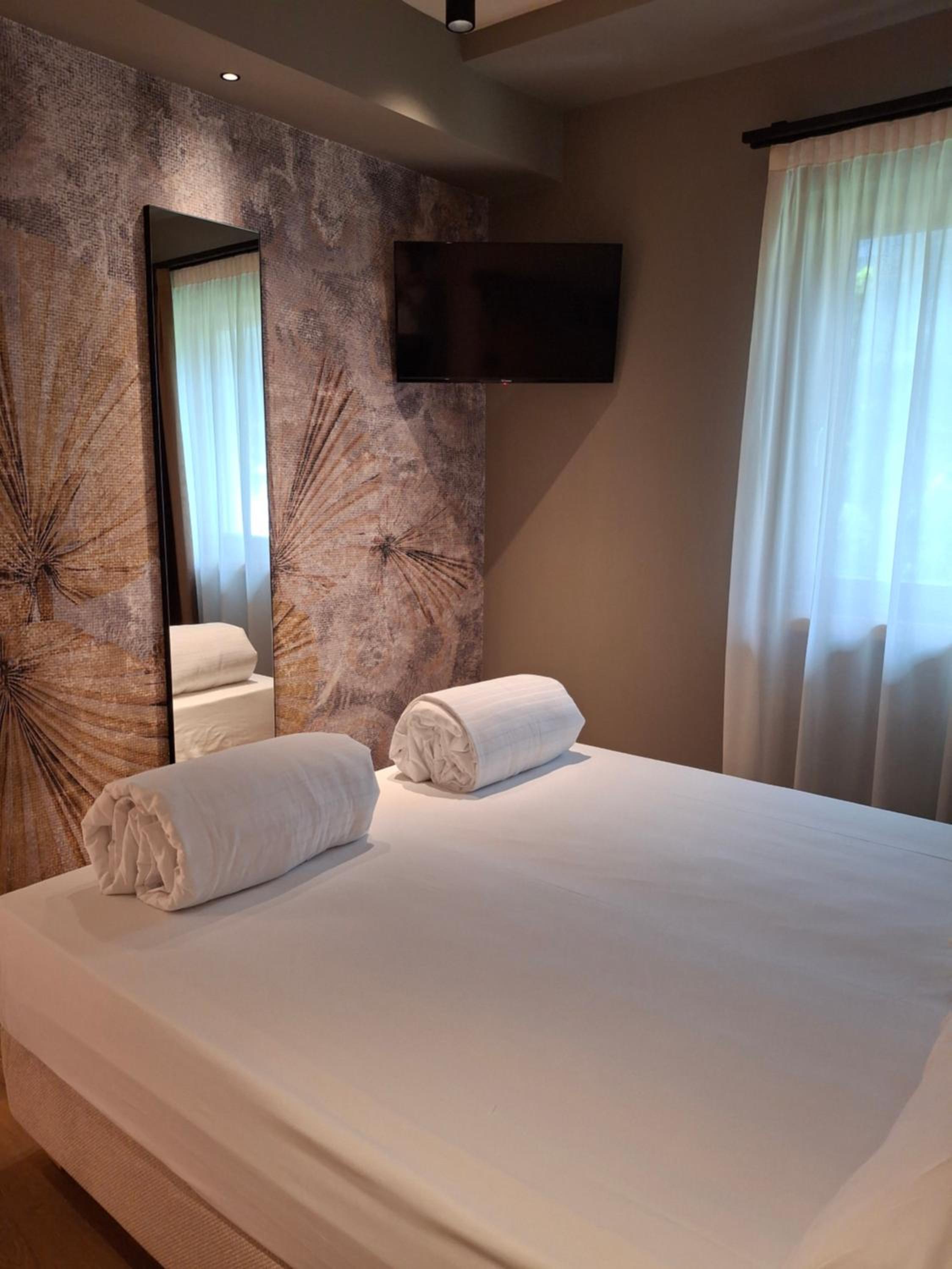 Double or Twin Room with Extra Bed