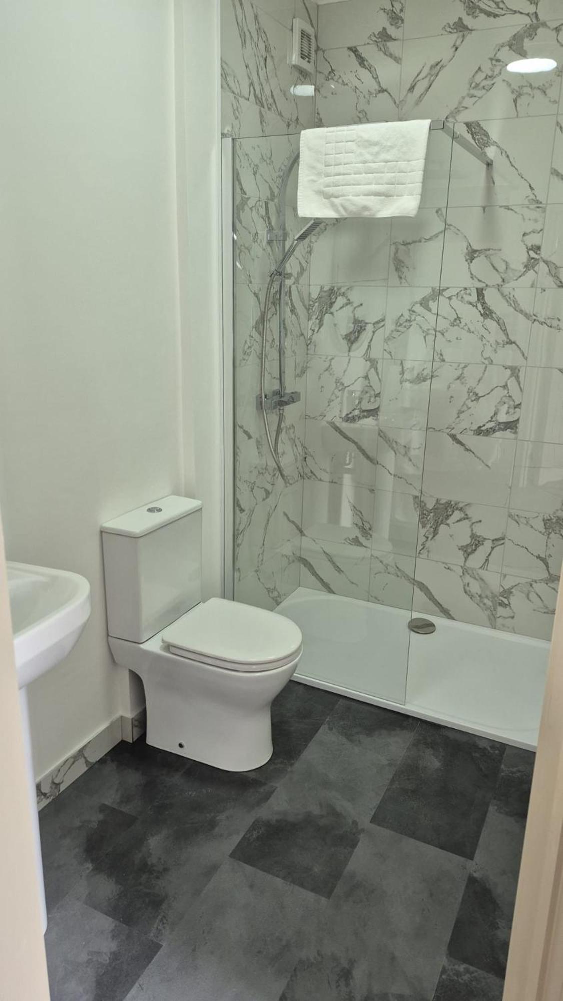 Quadruple Room with Shower