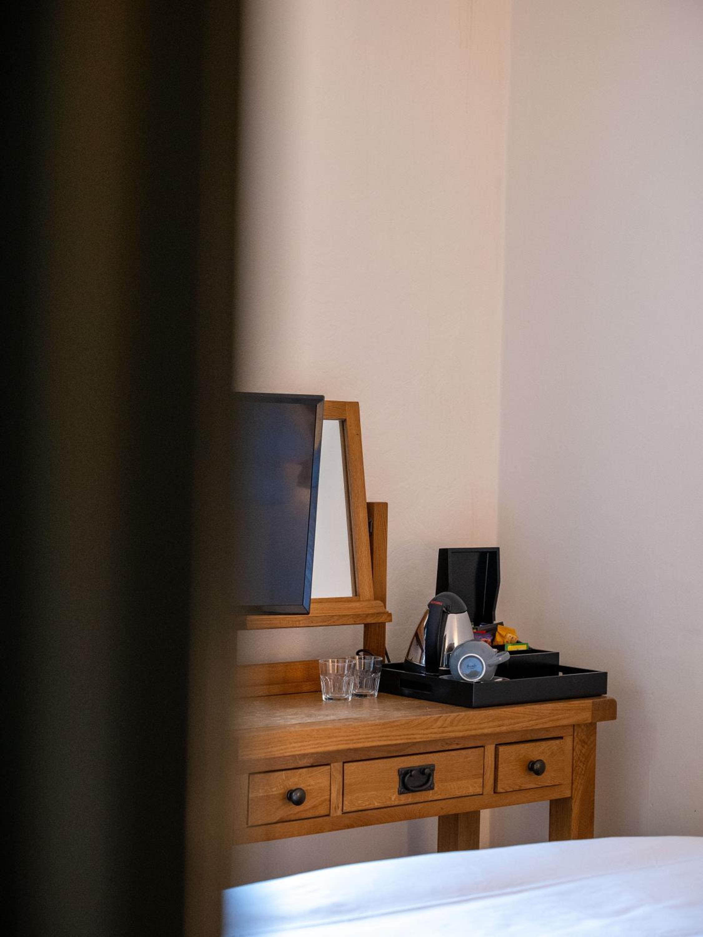 Standard Double Room photo 3