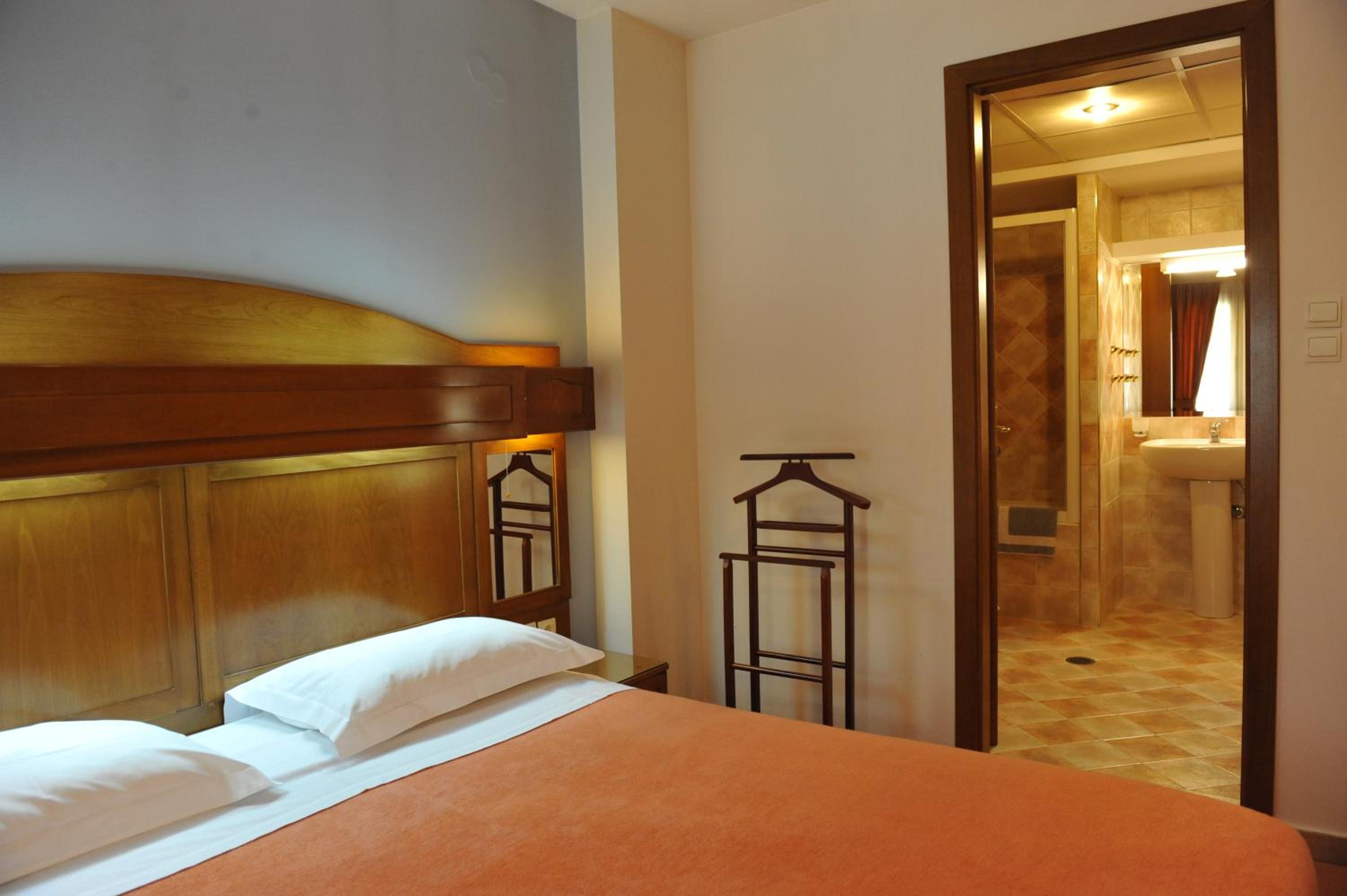 Junior Suite (3 Adults) photo 2