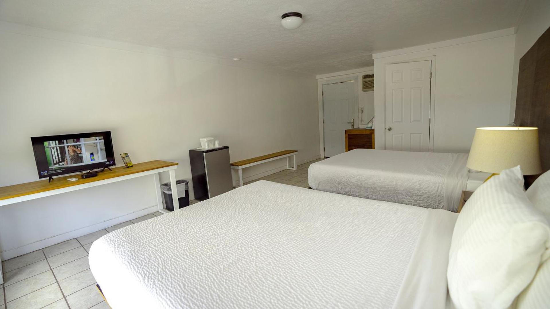 Deluxe Queen Room
