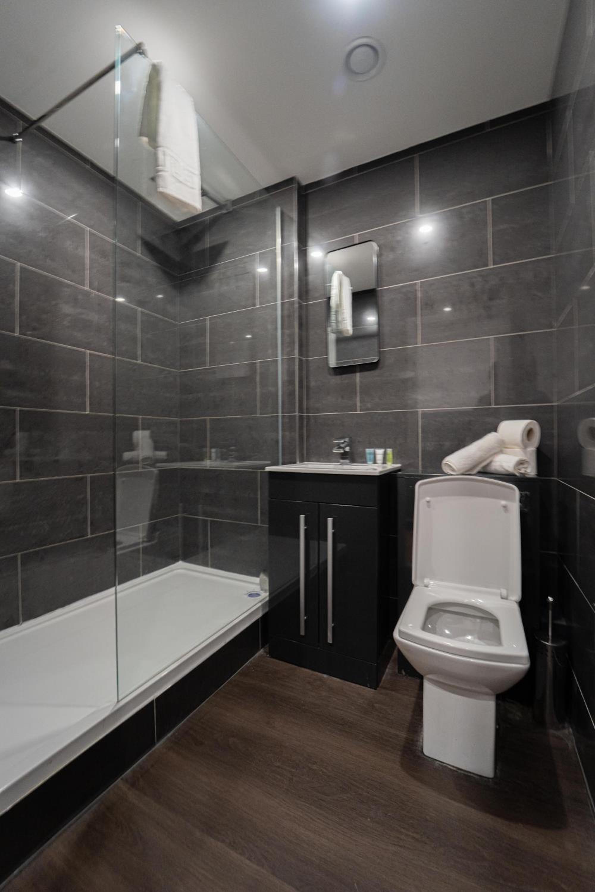 Studio Apartment