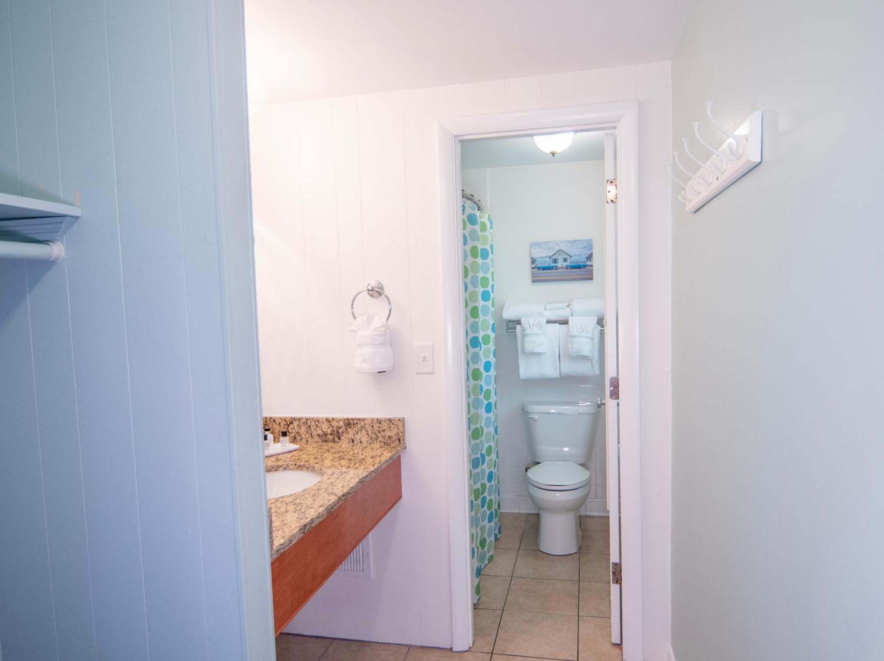 Queen Suite photo 1
