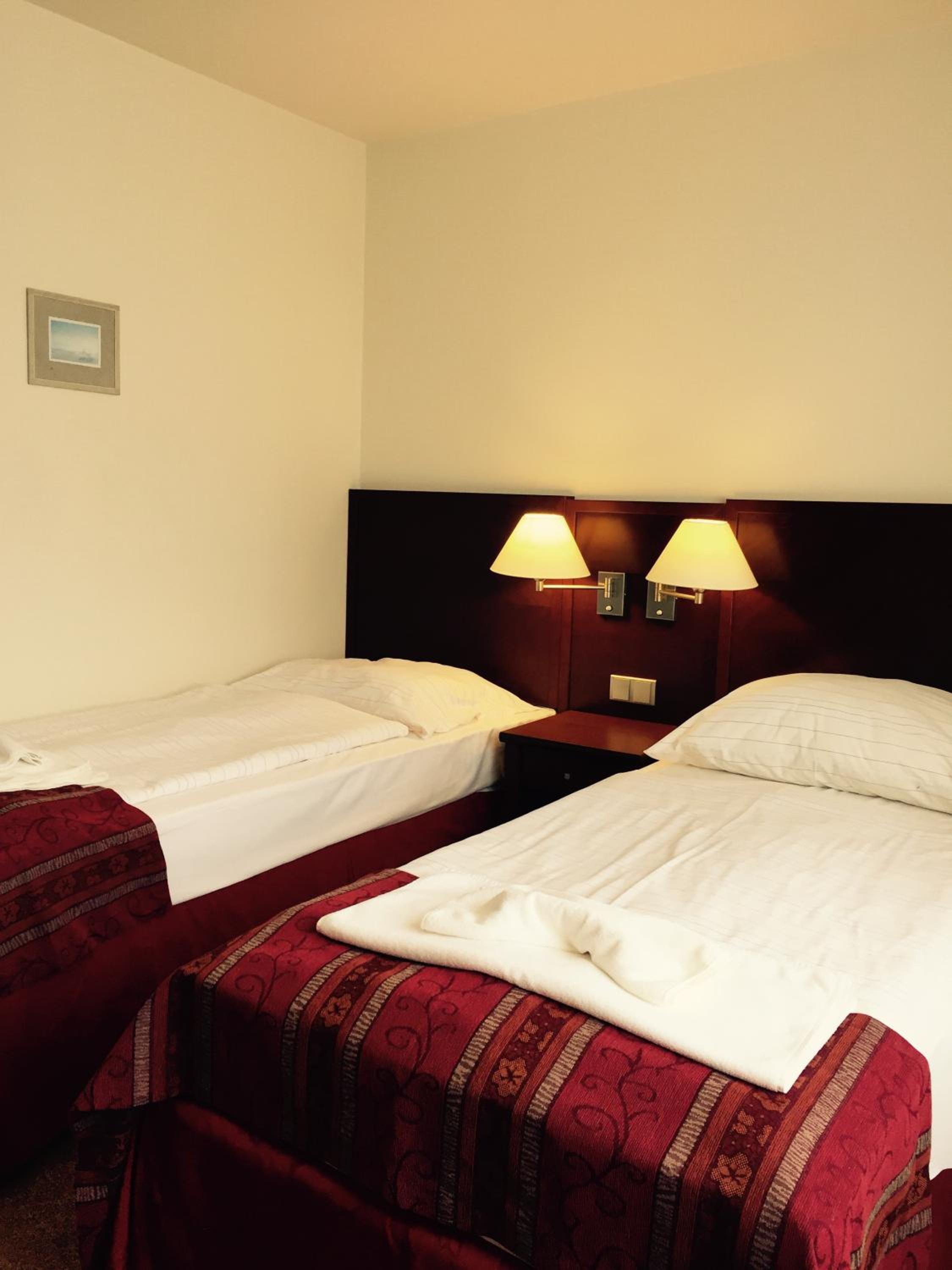 Standard Twin Room photo 2