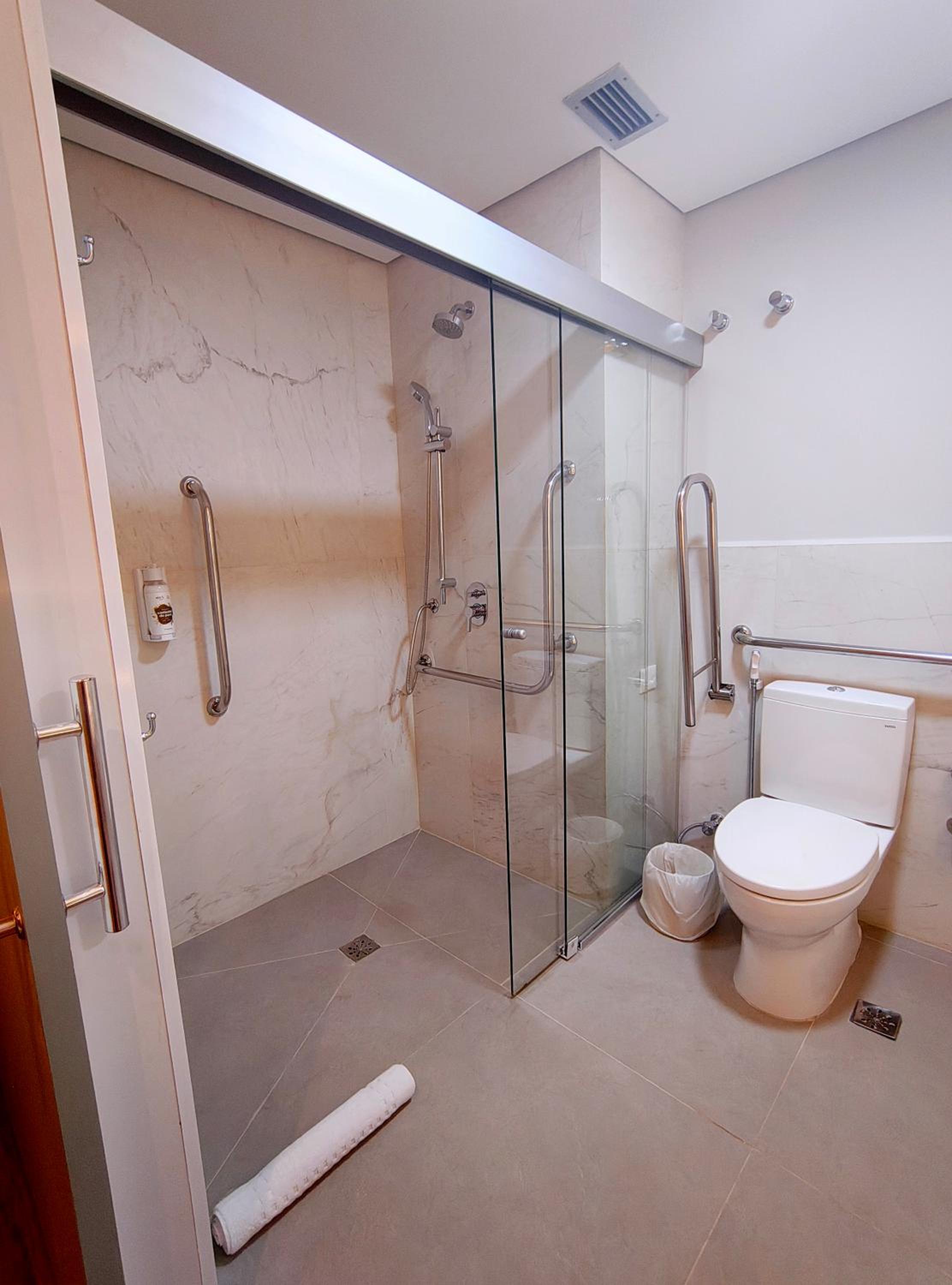 Double Room - Disability Access thumbnail 5