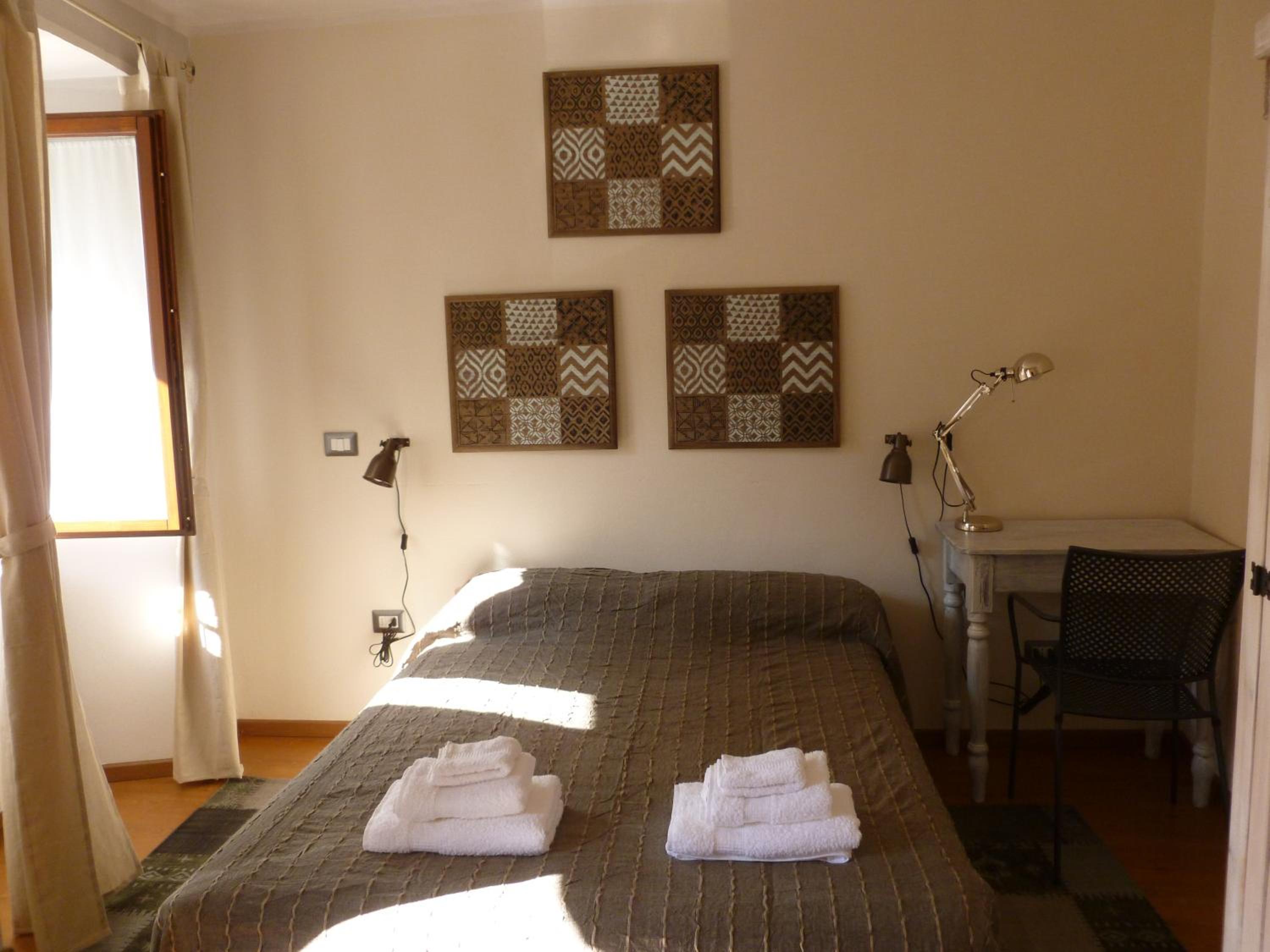 Double Room with Private Bathroom photo 1