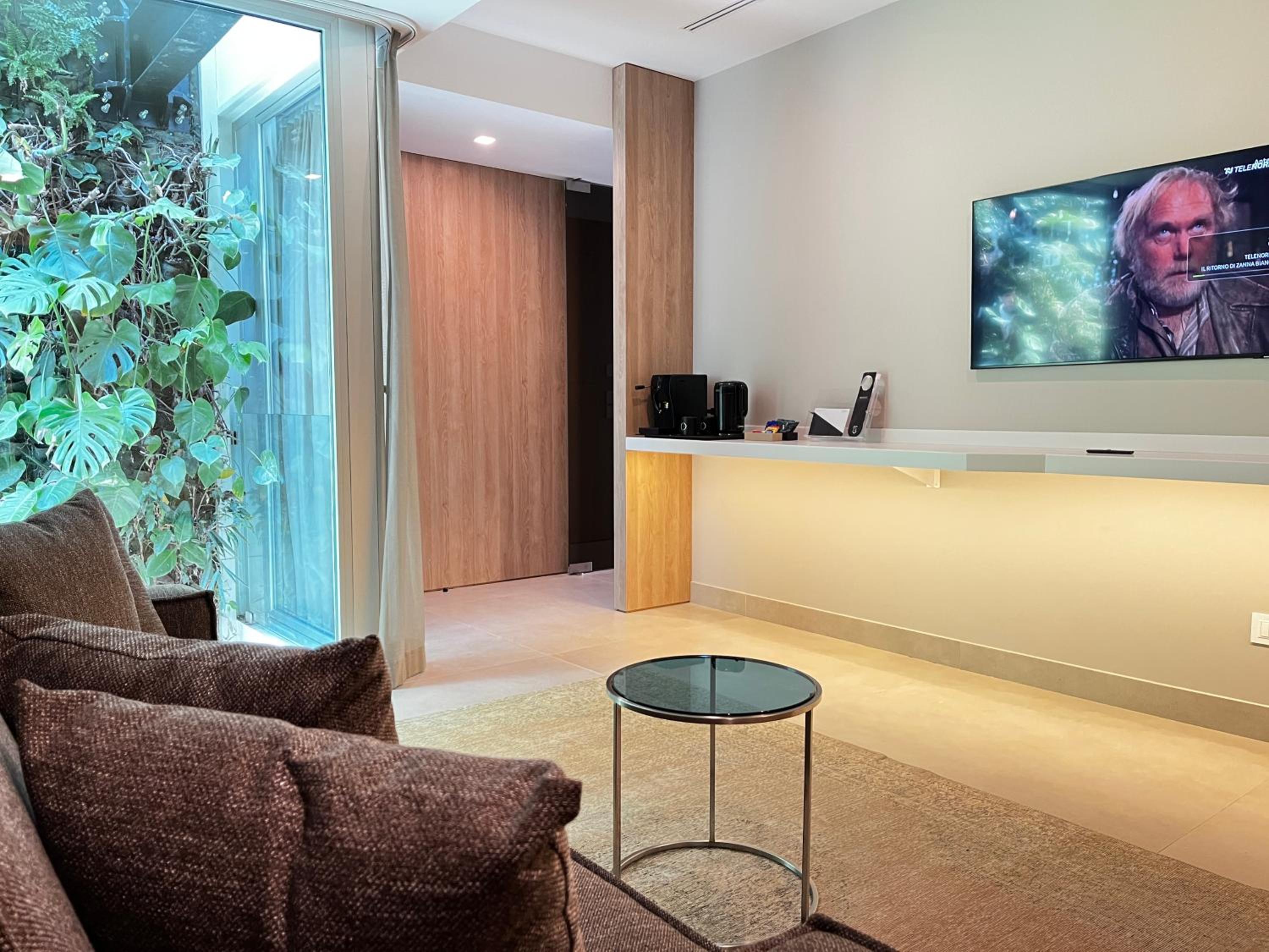 Superior Suite with Sea View photo 2