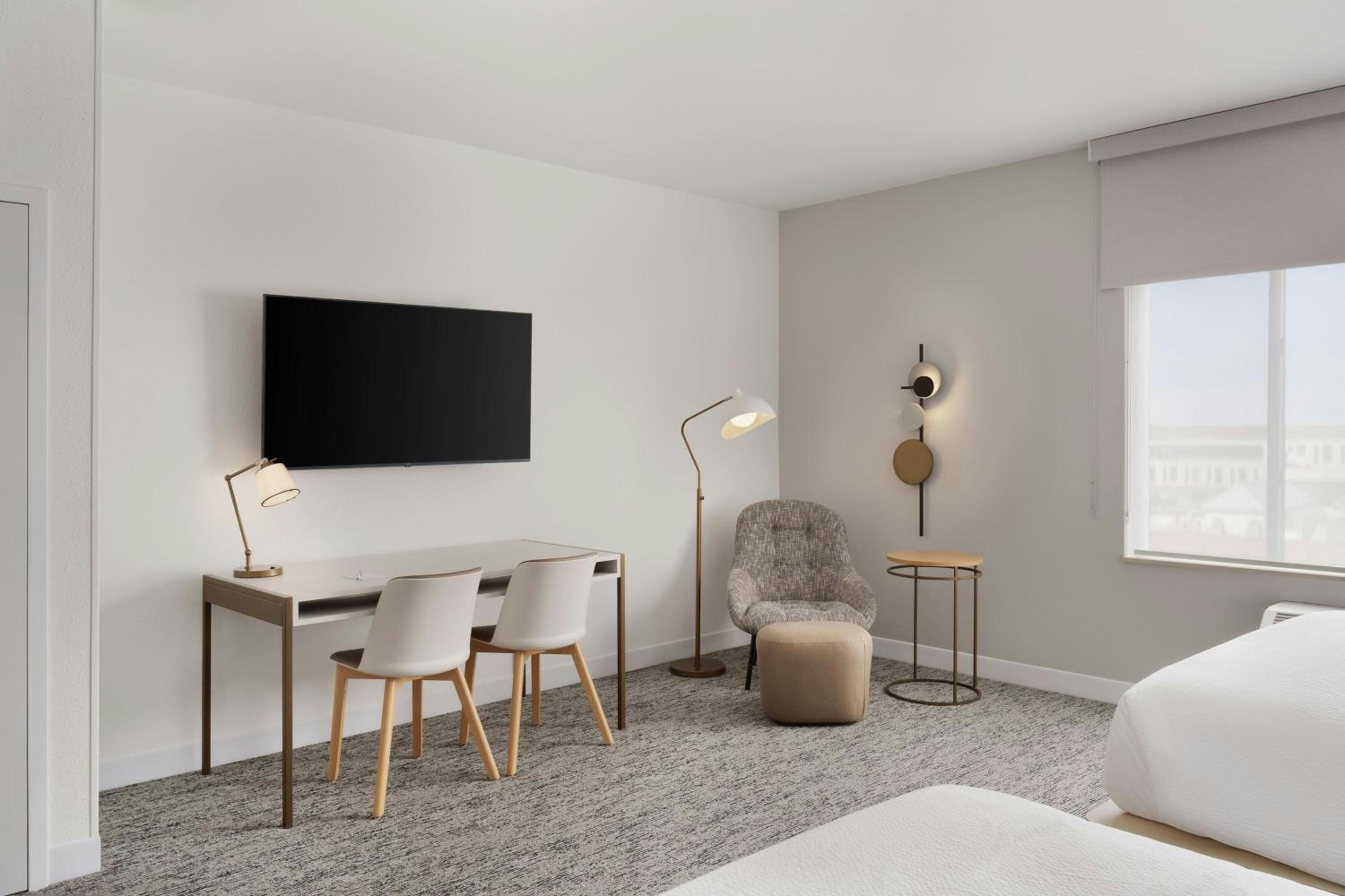 Queen Studio Suite with Sofa Bed - Hearing Accessible photo 3