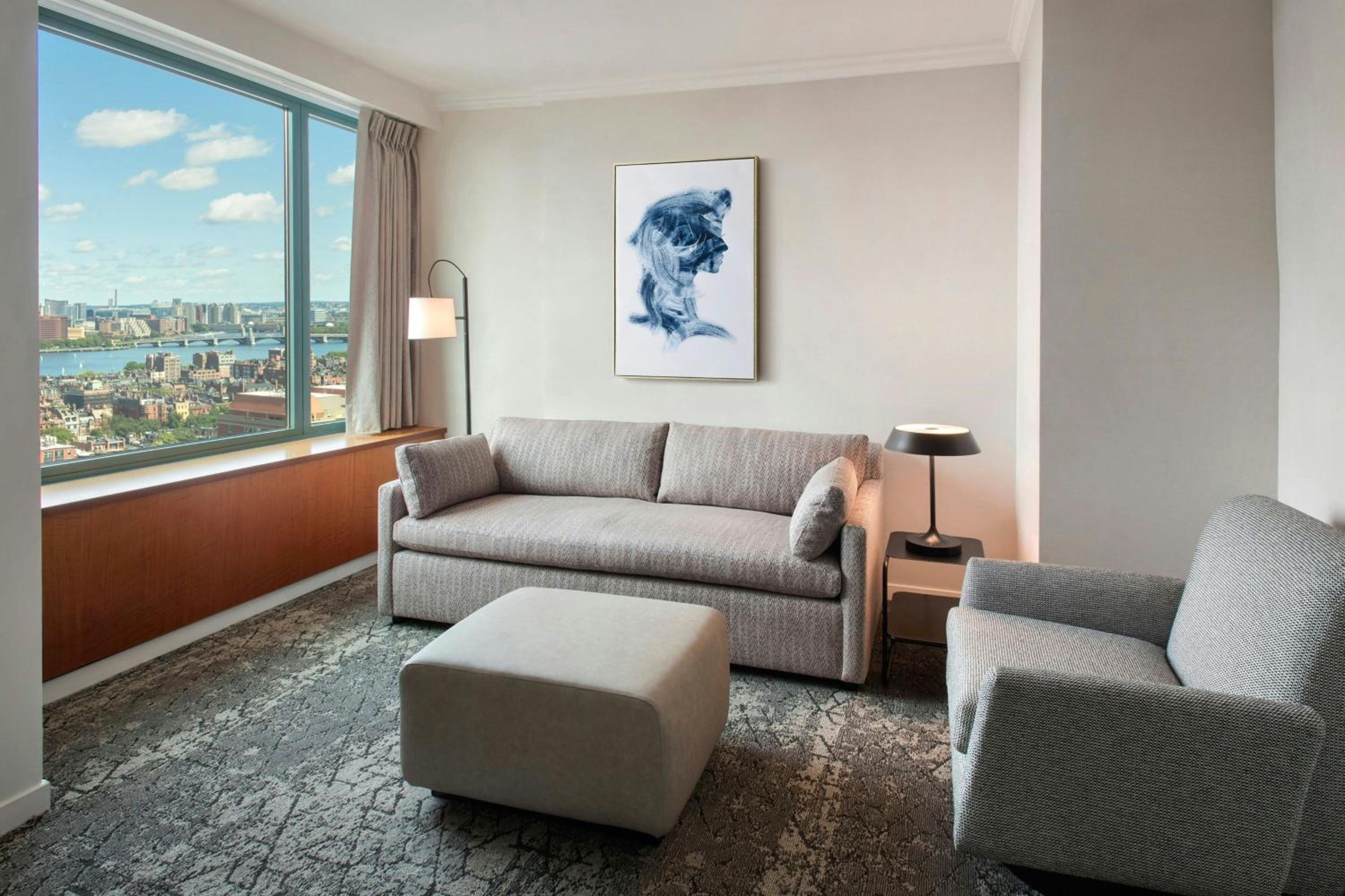 1 Bedroom Junior Suite, 1 King, Sofa bed (Mobility & Hearing Accessible w/ Roll-in Shower) thumbnail 5