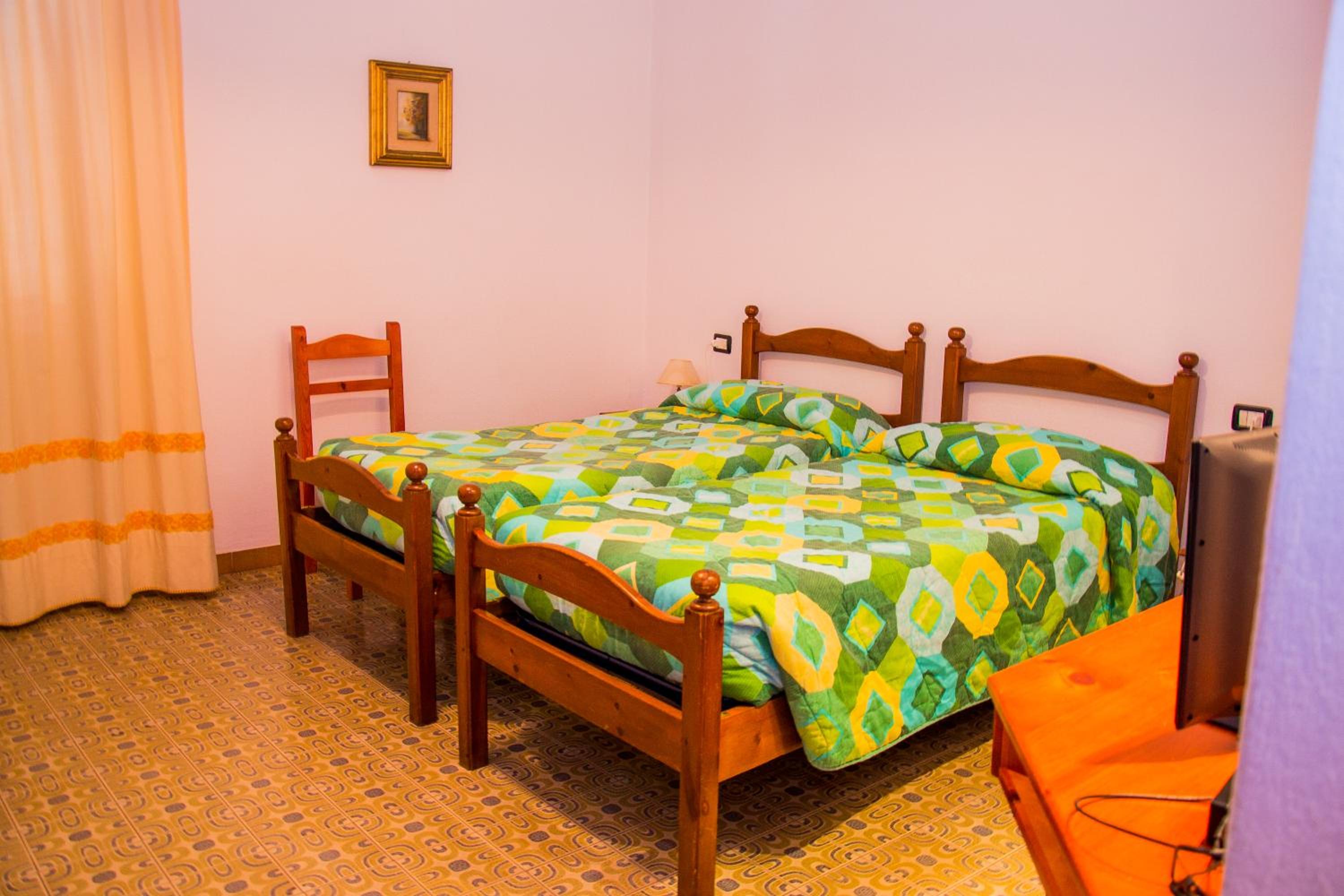 Classic Double or Twin Room - Photo 3