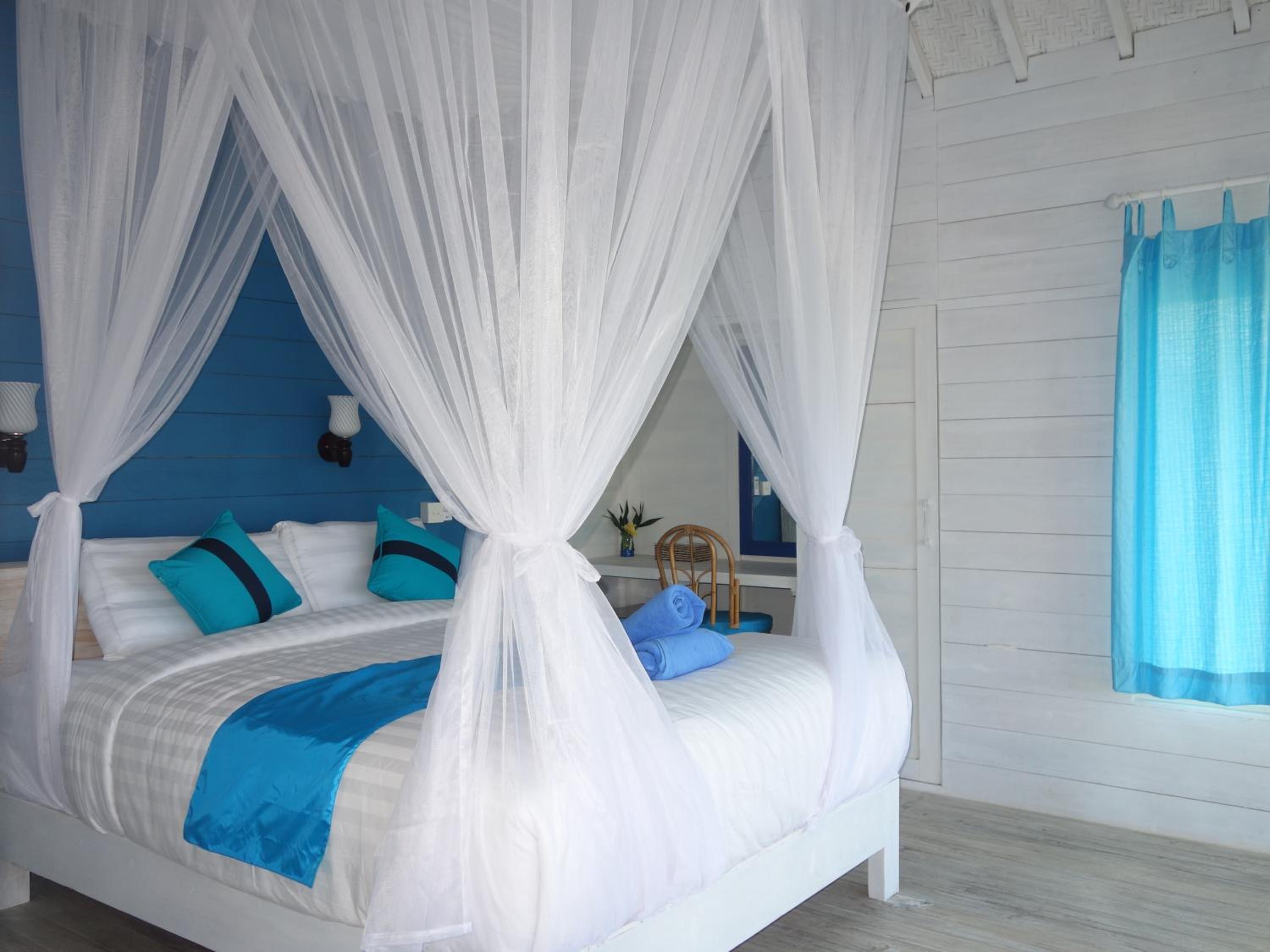 Interconnecting Bungalow - Photo 8