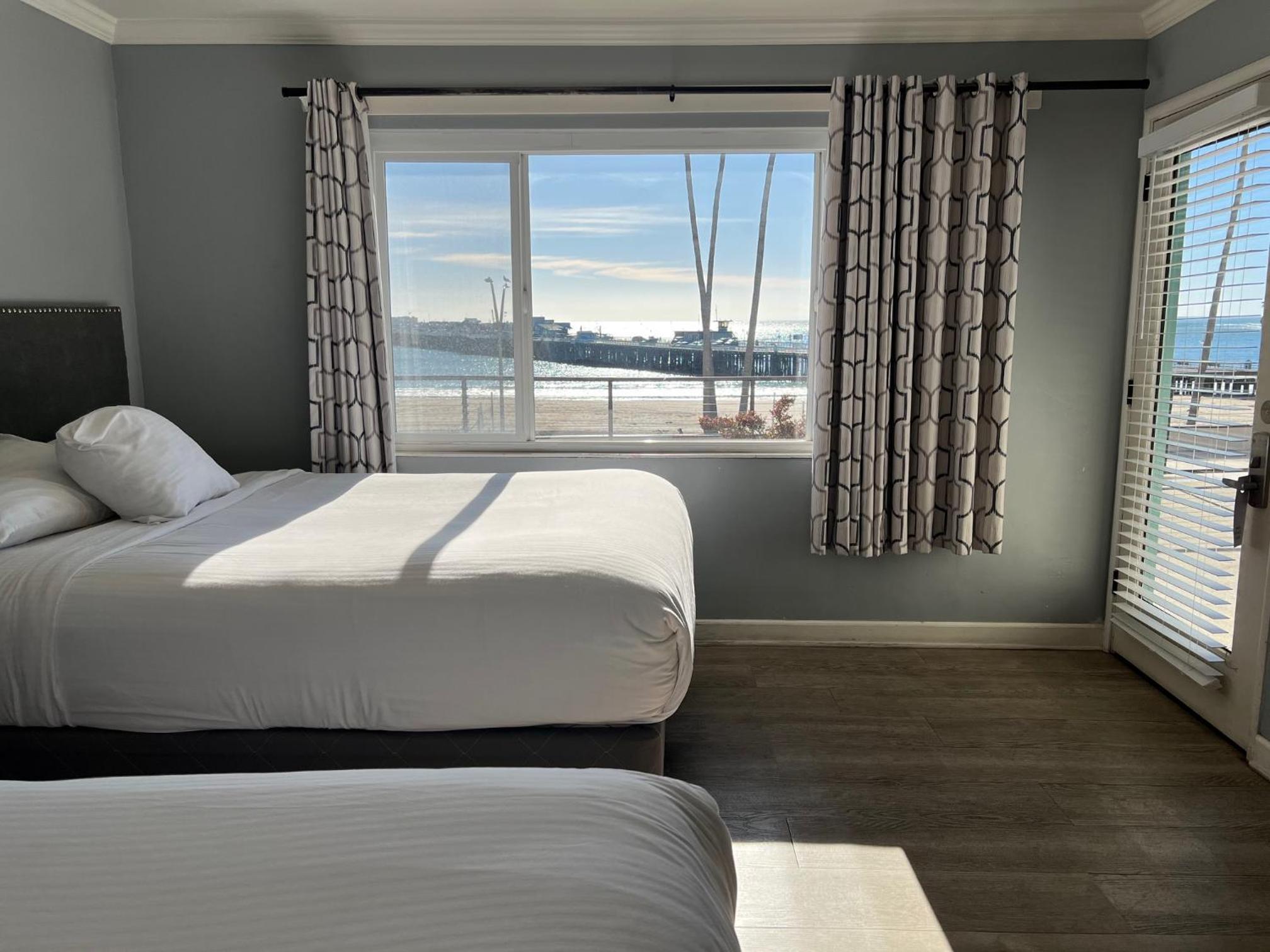 Ocean View, Two Queen Beds with Sun Deck photo 3