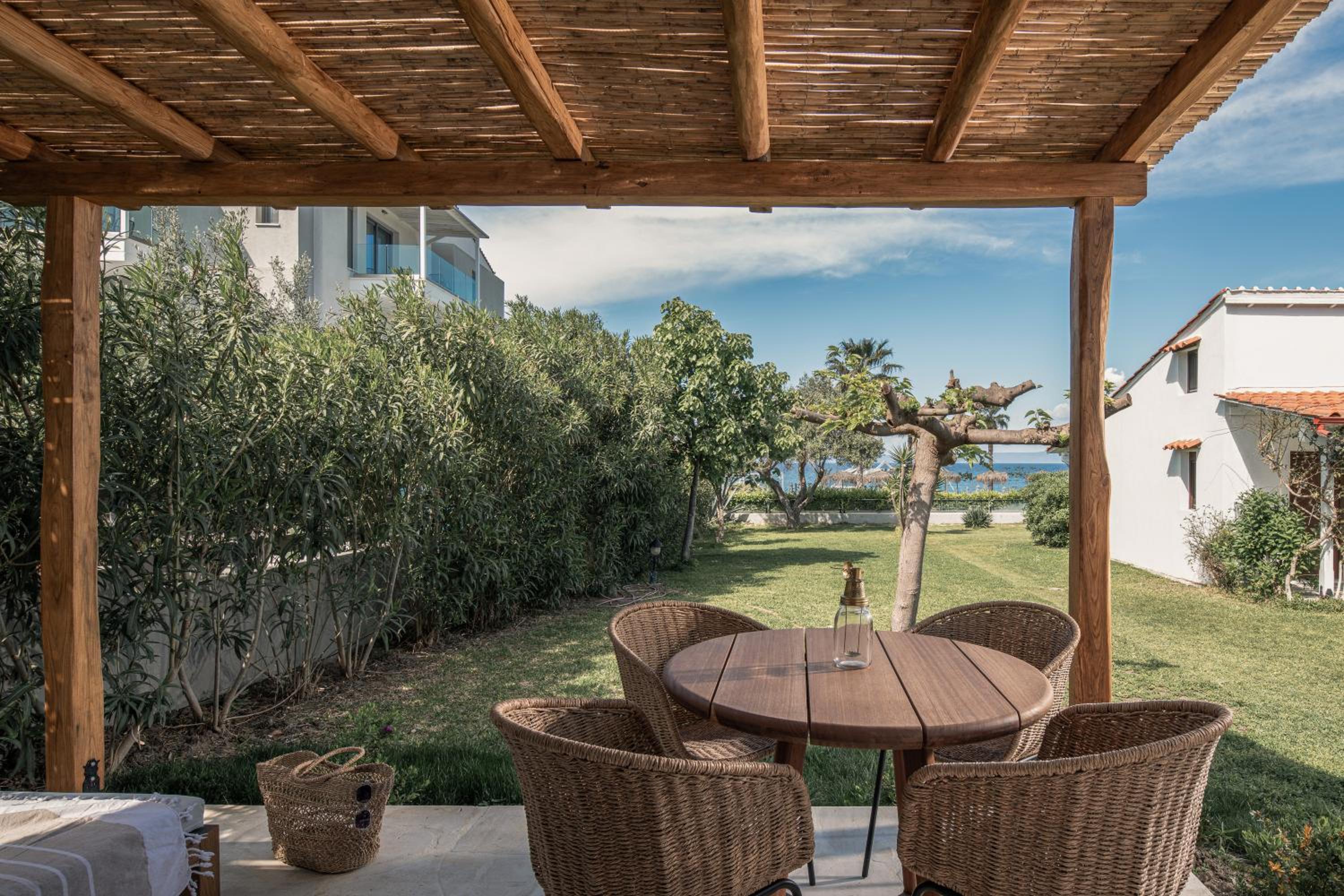 Bungalow with Sea View photo 3