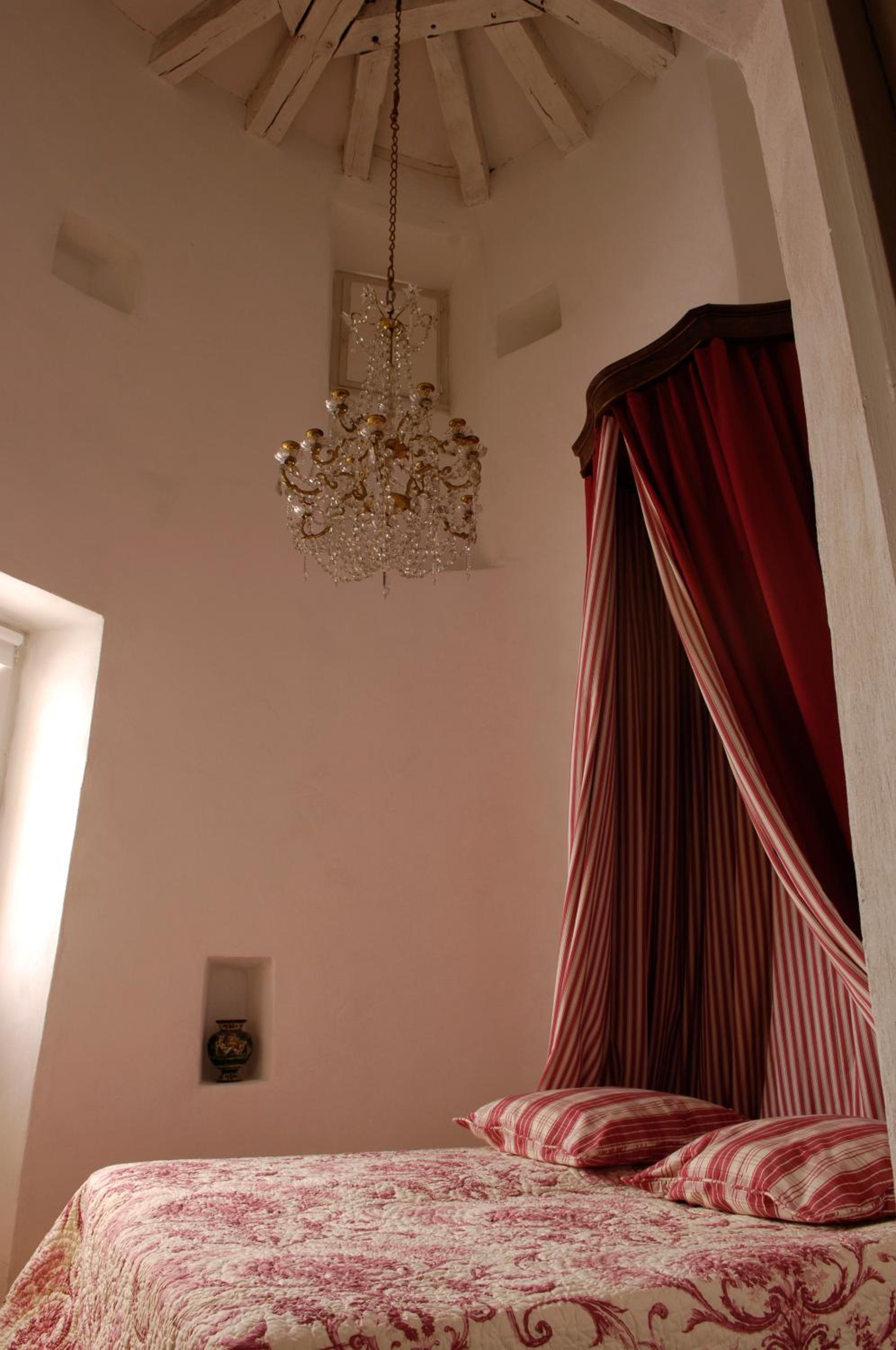 Family Room - Photo 2