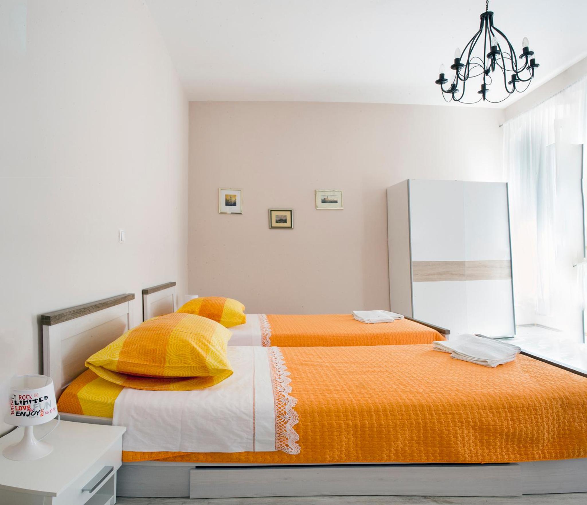 One-Bedroom Apartment - Photo 18