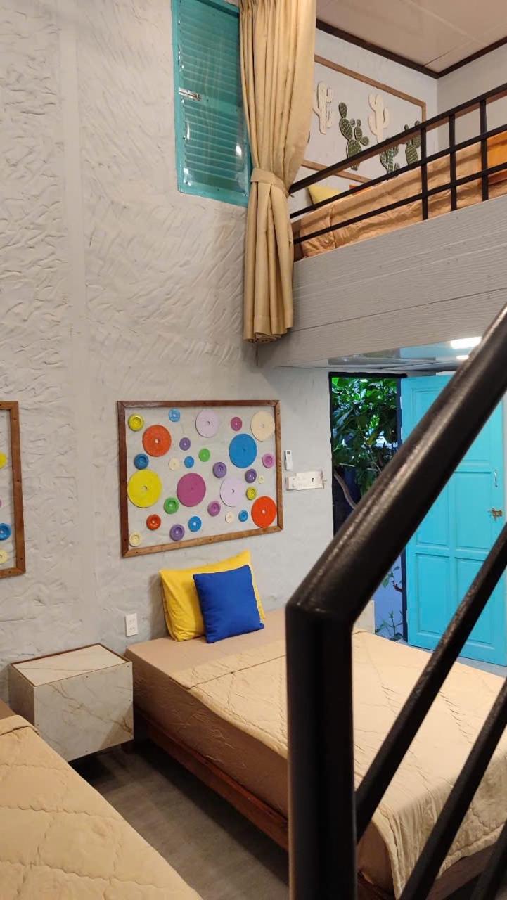 Family Room with Sea View photo 2