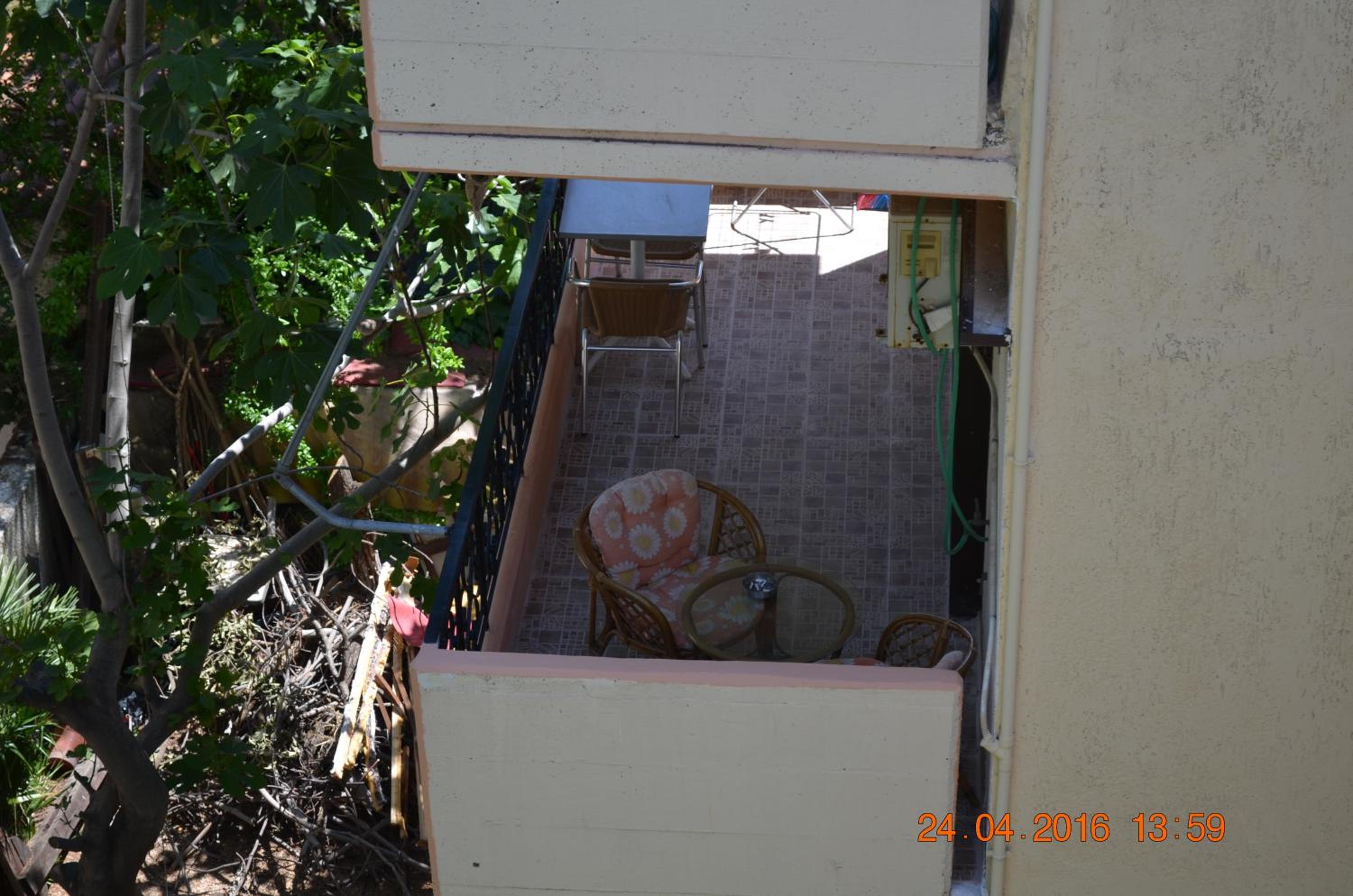 Studio with Terrace photo 3