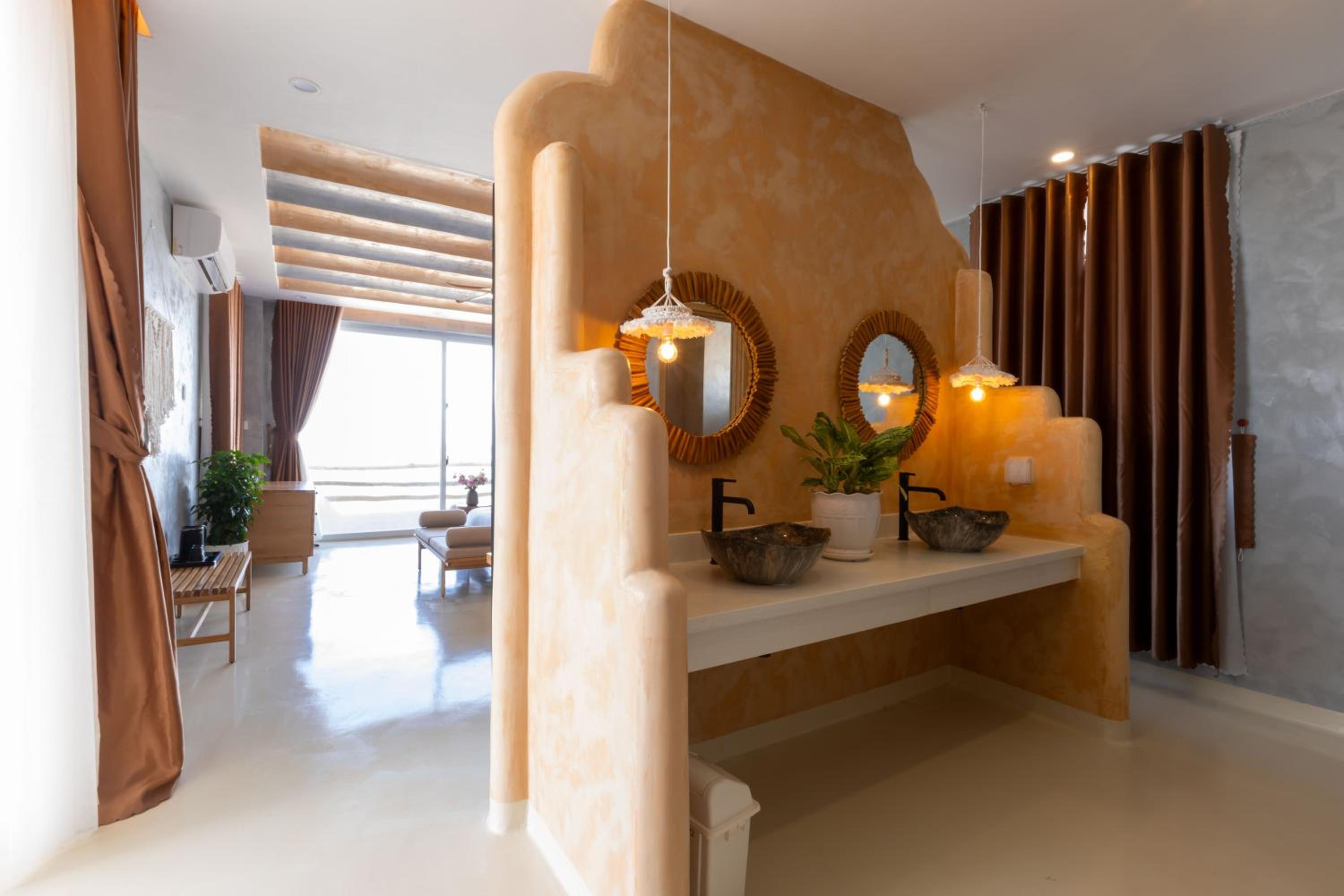 King Suite with Sea View photo 1