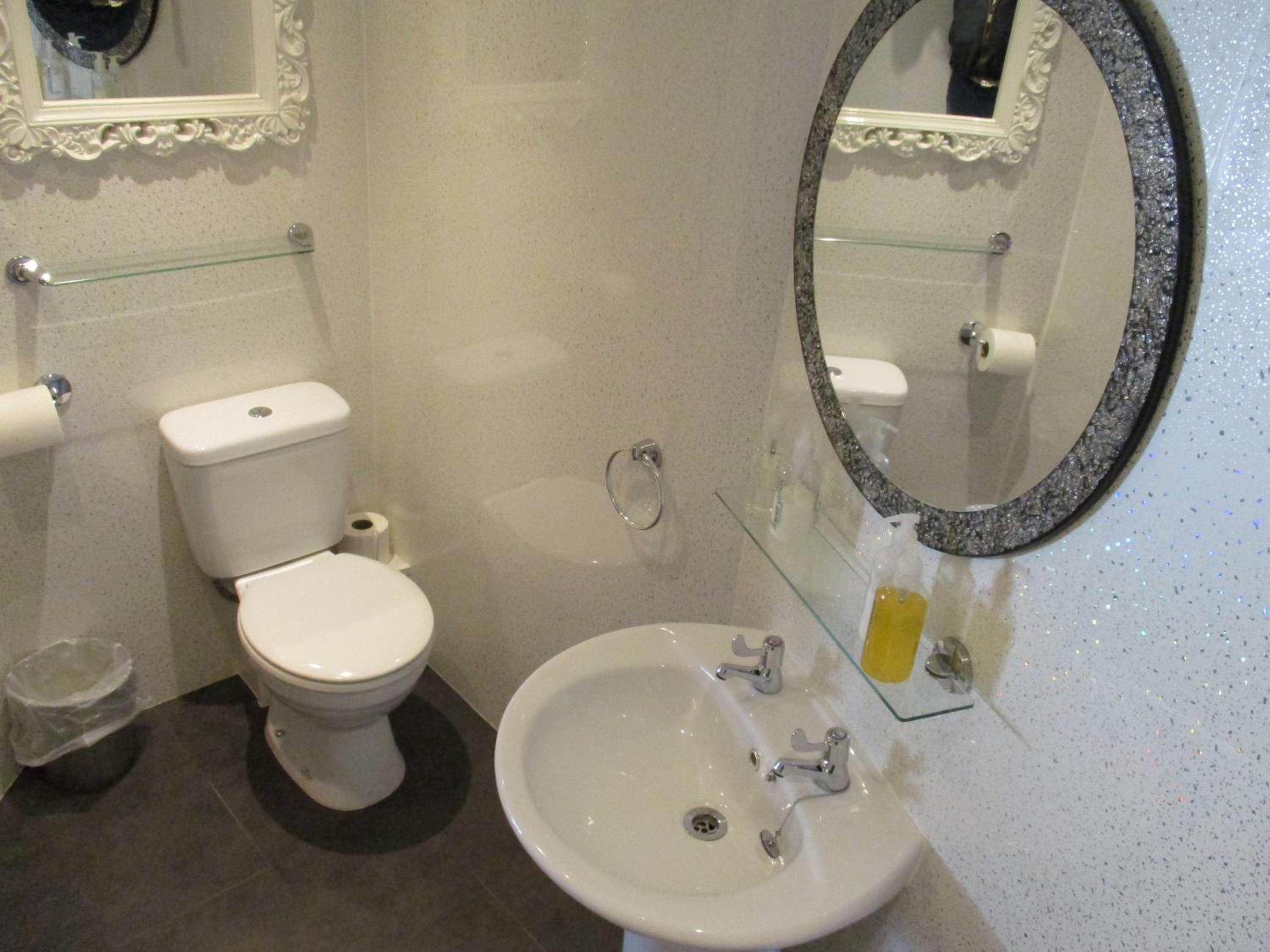 Deluxe Double Room with Garden View - Photo 7