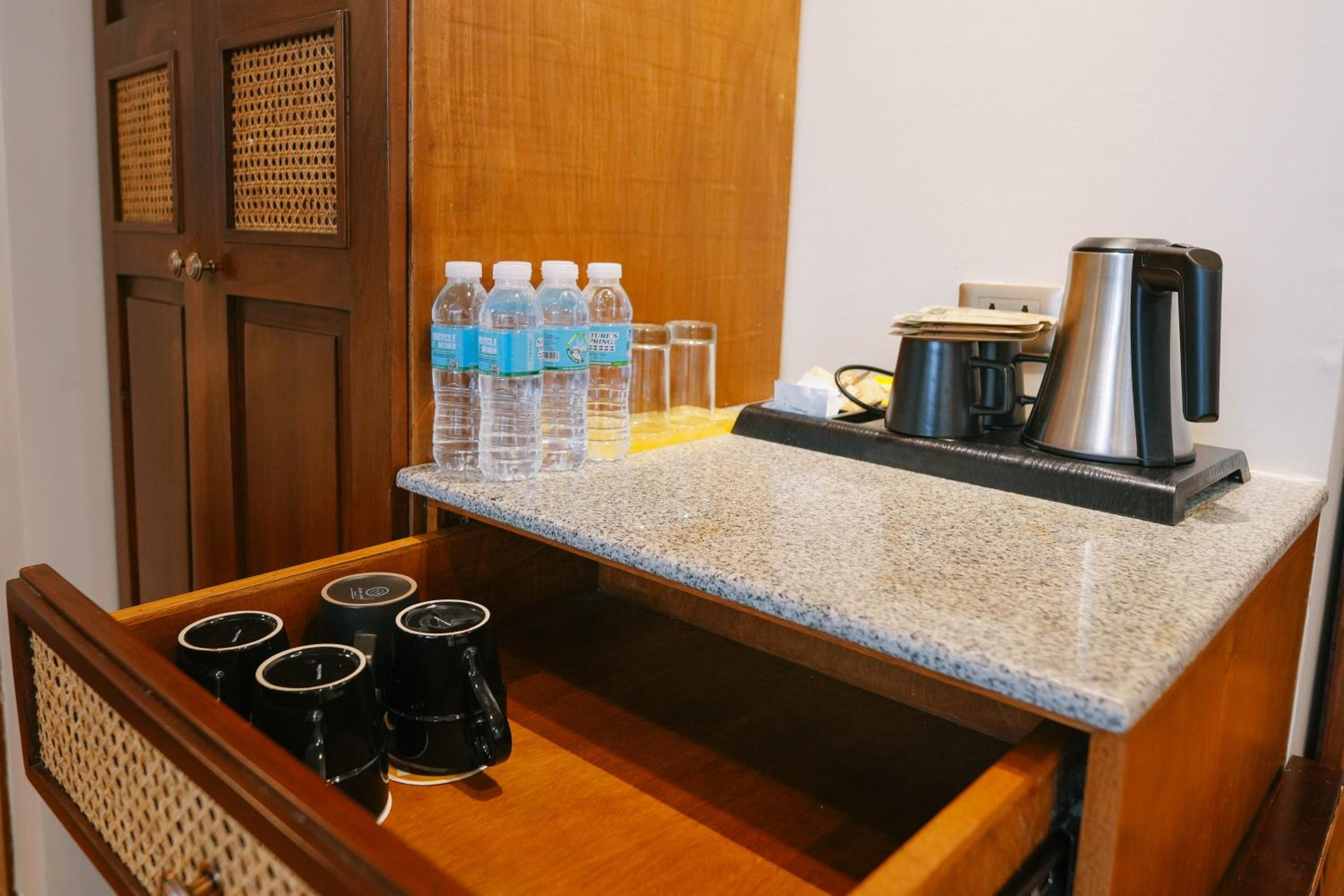 Deluxe Quadruple Room - Photo 4