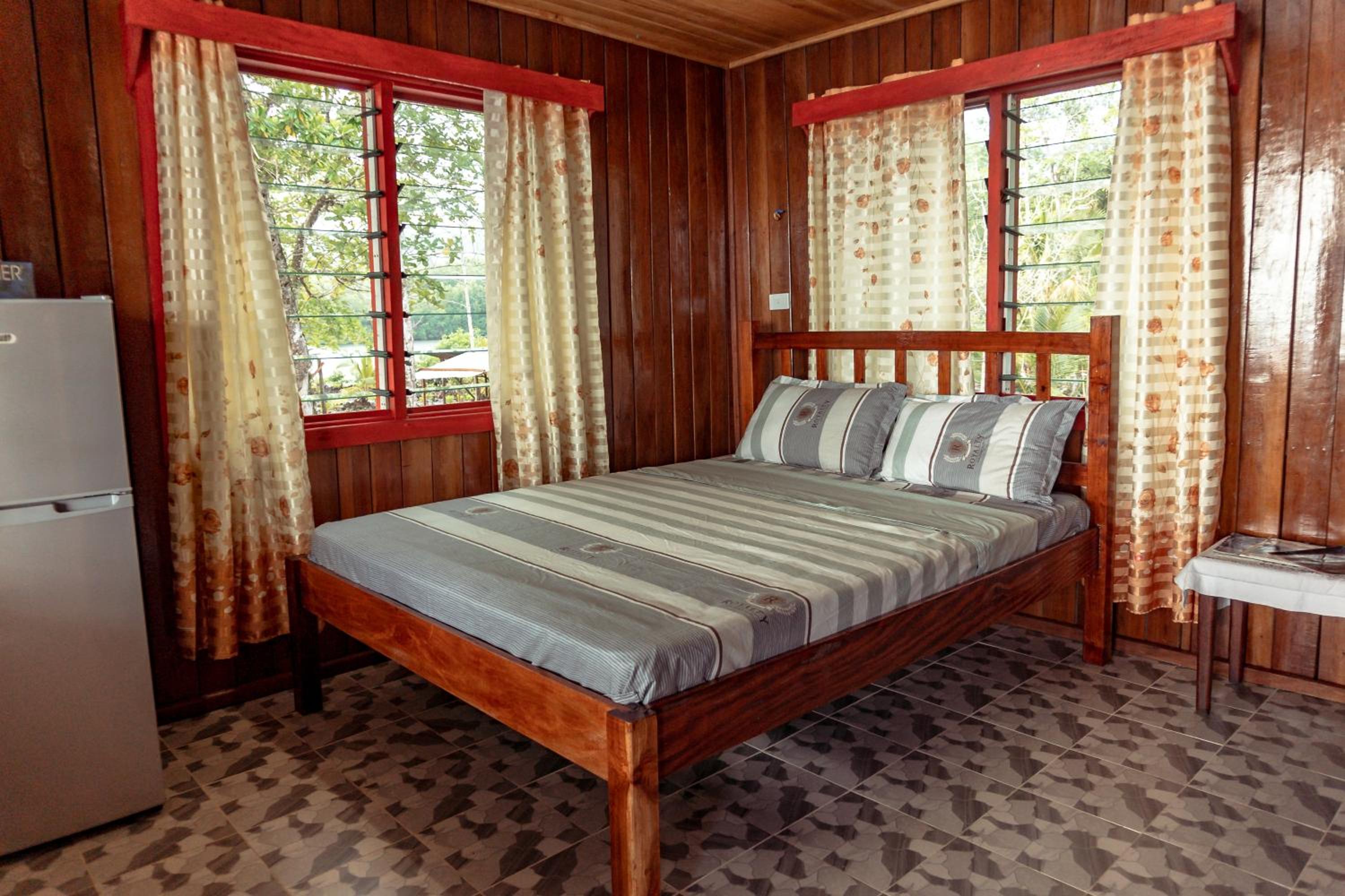 Bungalow - Water Front  photo 3