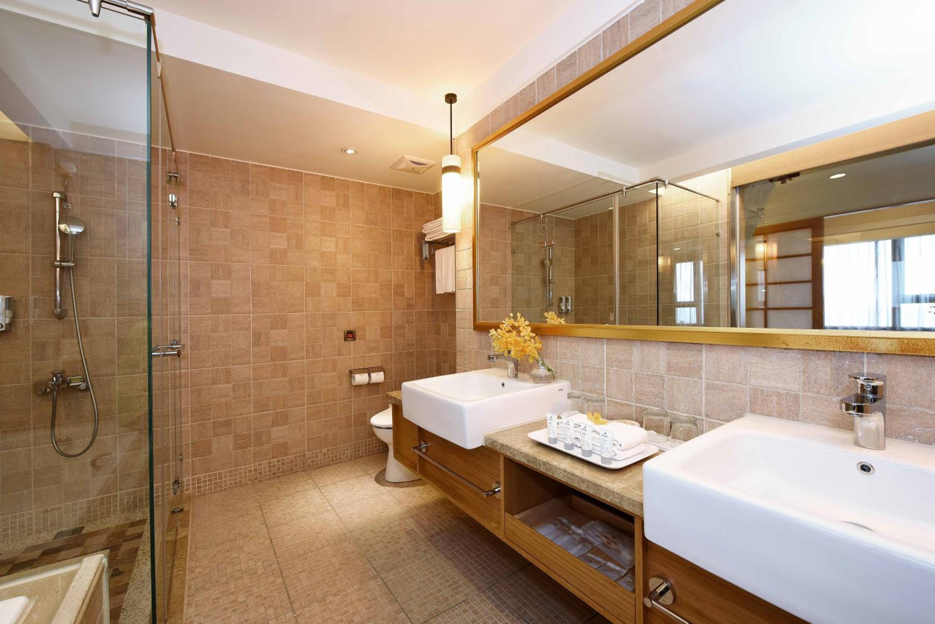 Deluxe Double Room with Sea View - Photo 3