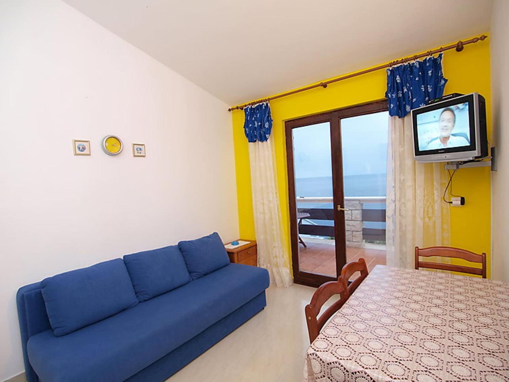 One- Bedroom Apartment with Terrace and Sea View photo 3