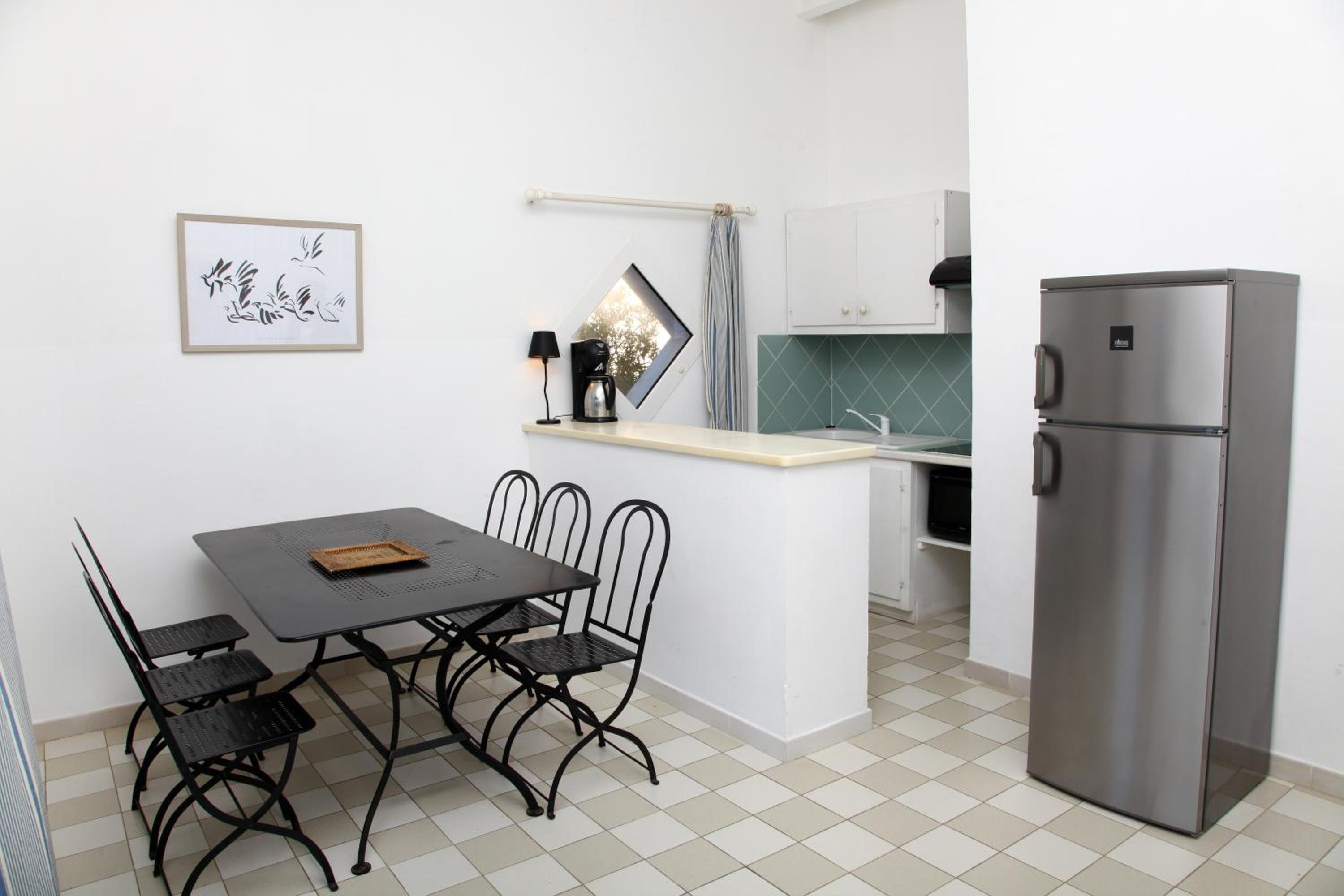 One Bedroom Apartment (2-4 Adults) photo 2