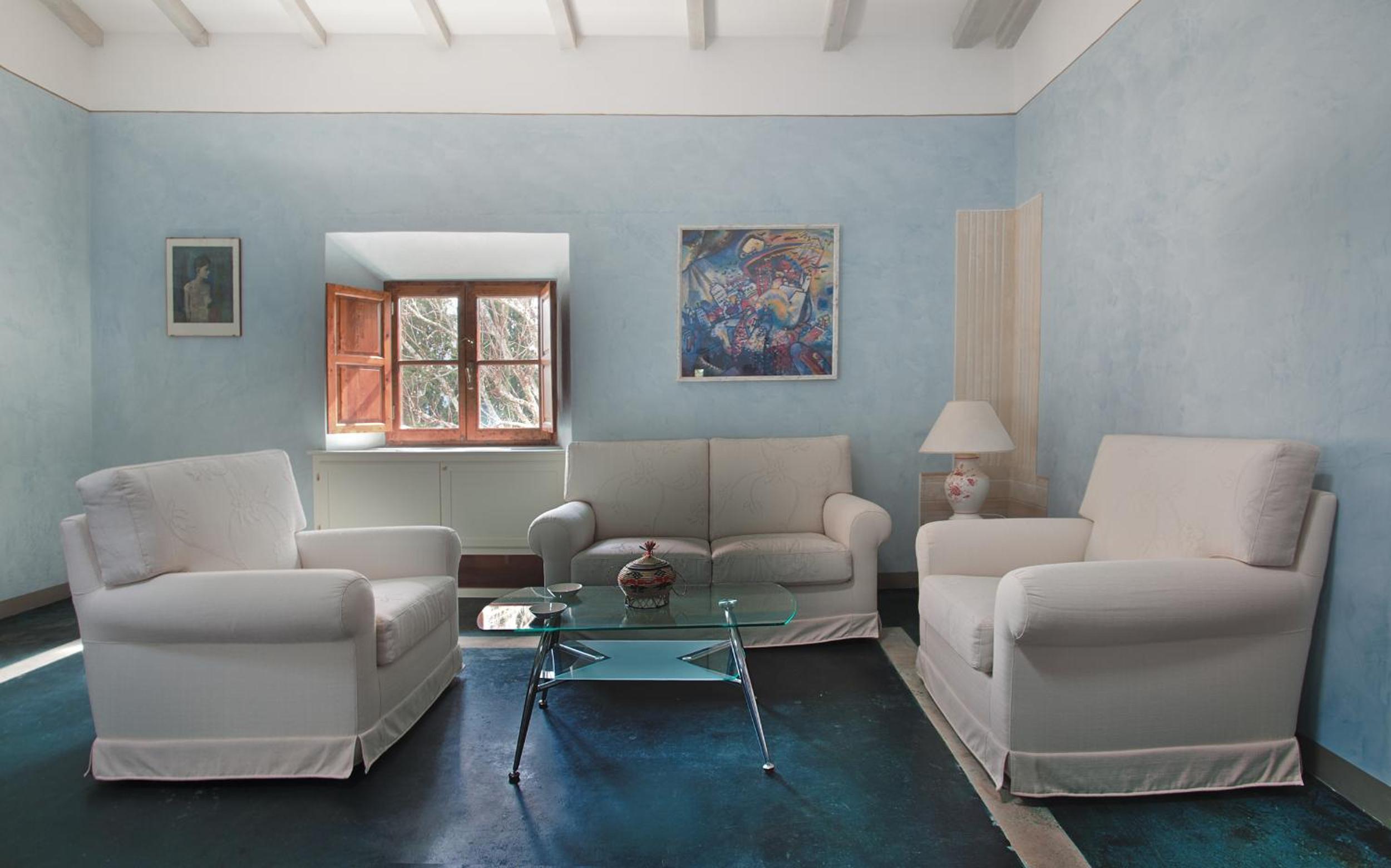 Villa photo 1