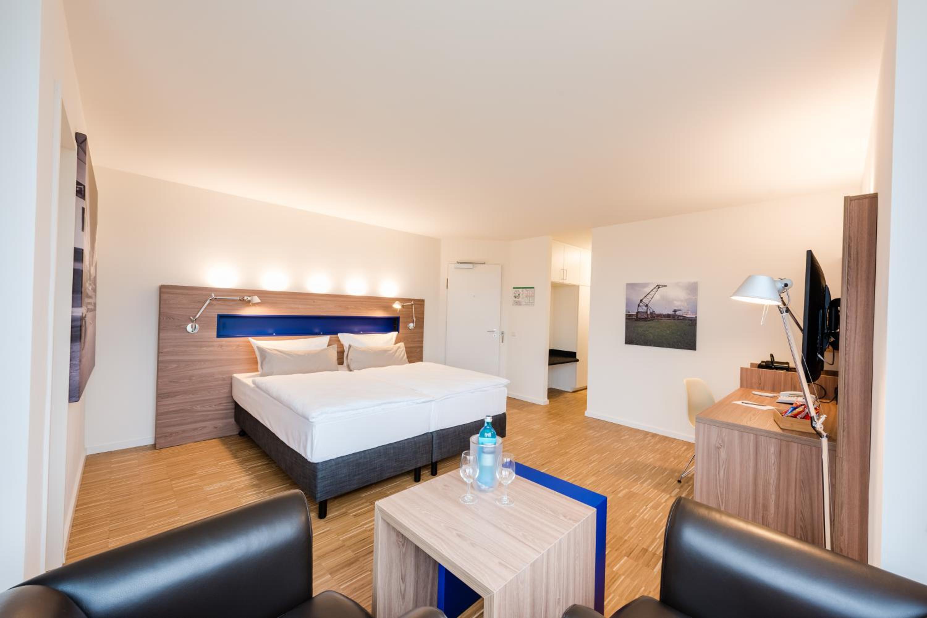 Double Room (1 Adult + 1 Child) photo 2